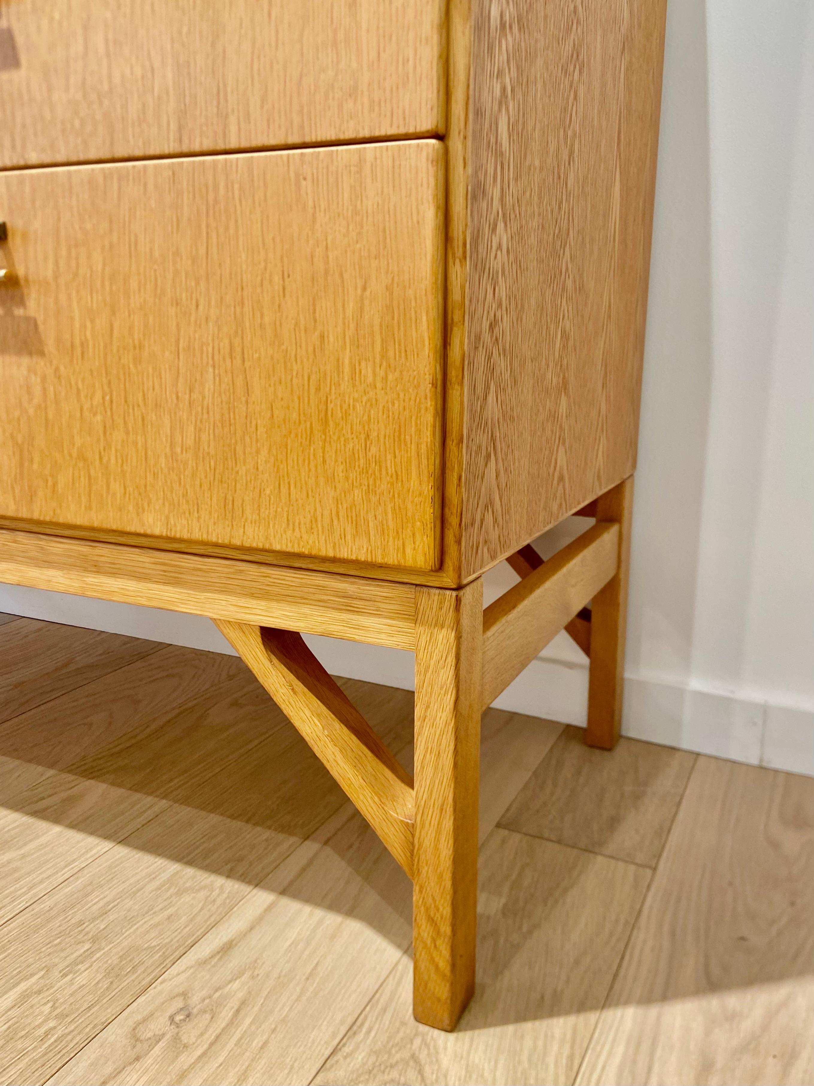 Brass China chest of drawers by Borge Mogensen For Sale