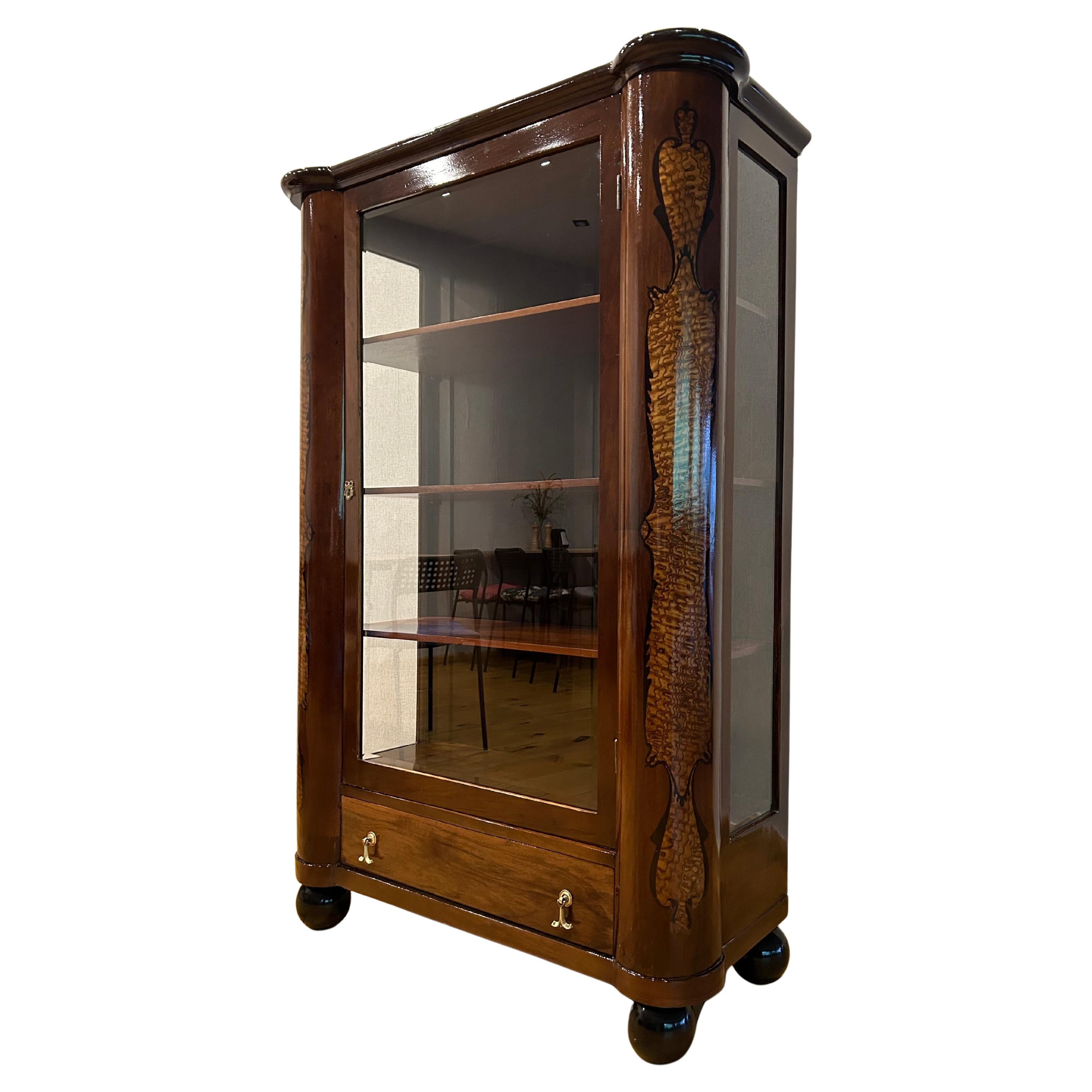 Chinesischer Schrank Art Deco