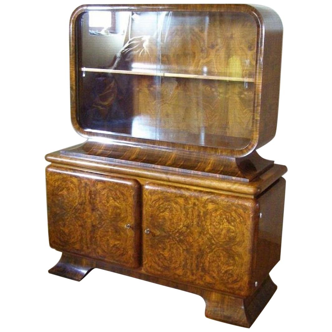 Meuble de rangement chinois Art Déco J. Halabala  à partir de 1920 en vente
