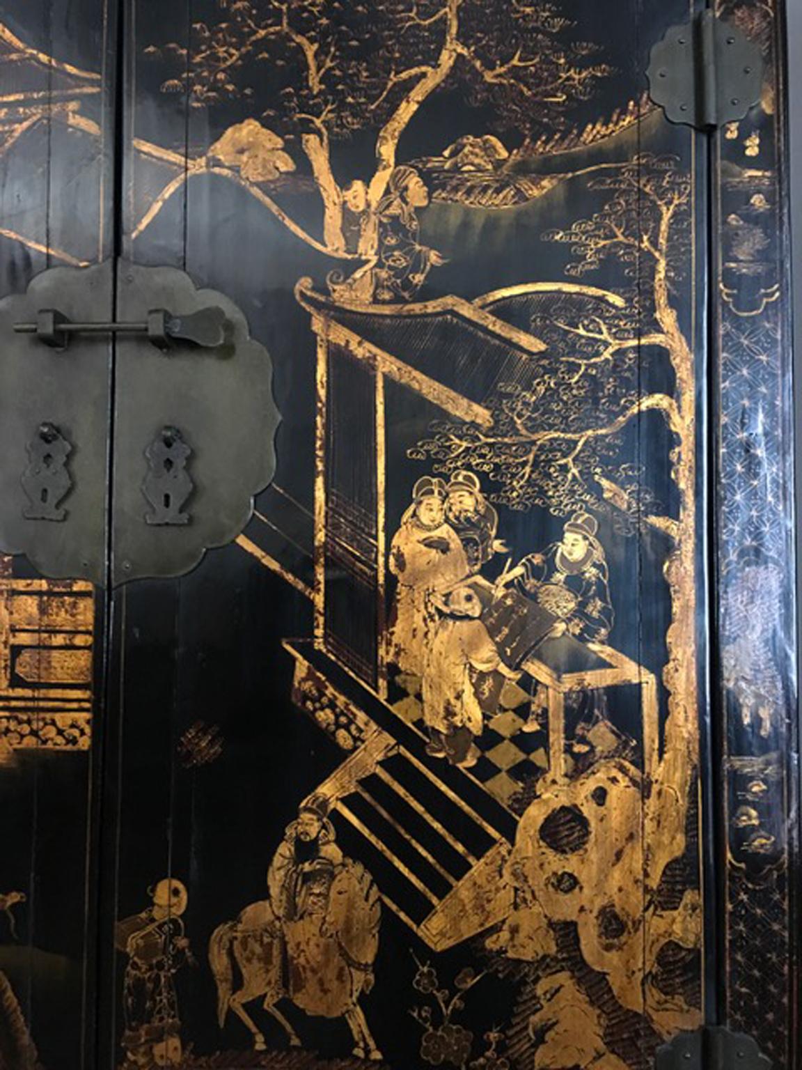 Chinese China 1930 Black Lacquered Elmwood Cabinet  with Gold Paintings