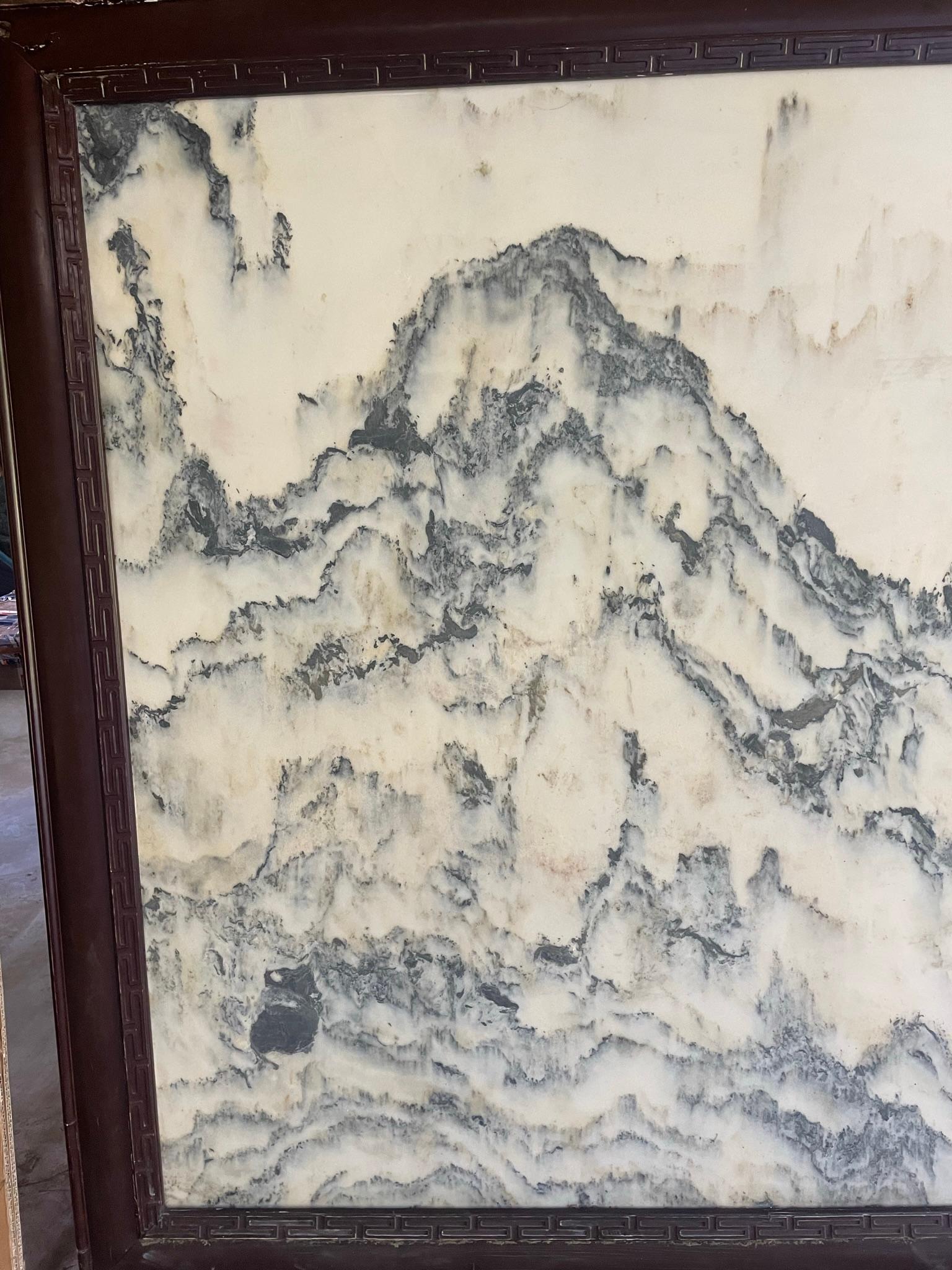 Extra großer natürlicher Marmorstein „Painting“ Magnificent Mountain Peak aus China, China  (Handgeschnitzt) im Angebot