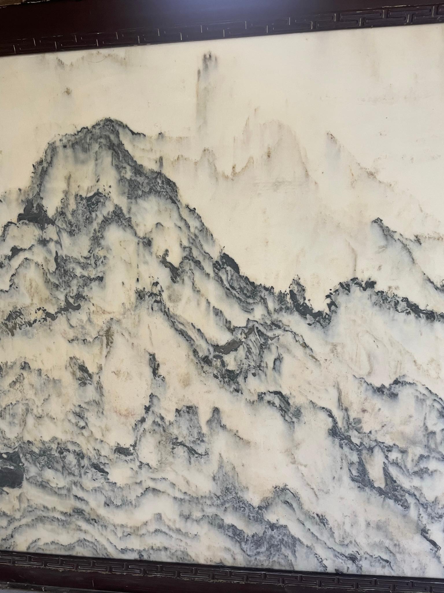 Extra großer natürlicher Marmorstein „Painting“ Magnificent Mountain Peak aus China, China  im Zustand „Gut“ im Angebot in South Burlington, VT