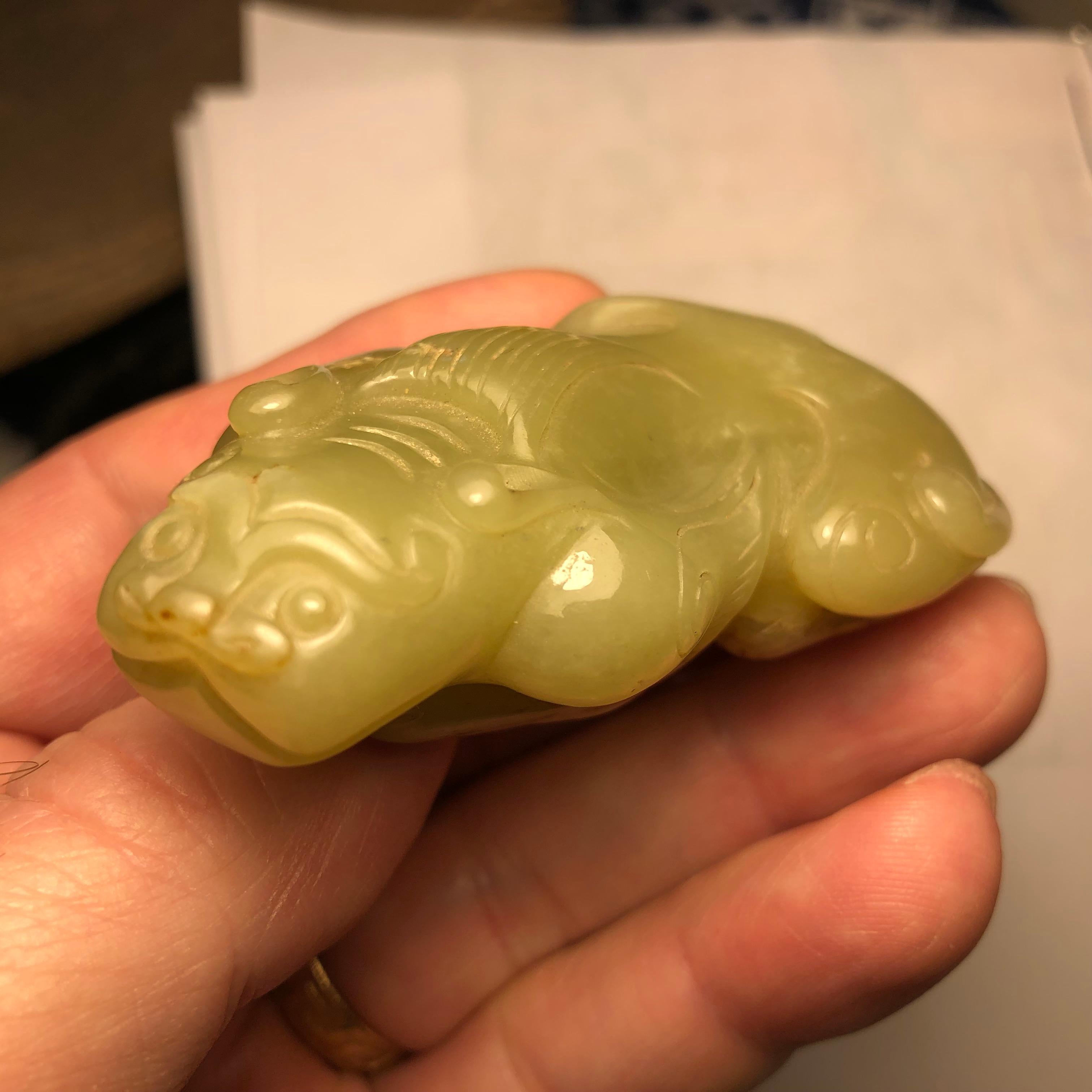 China Fine Antique Rich Green Jade Lion, Qing Dynasty 7