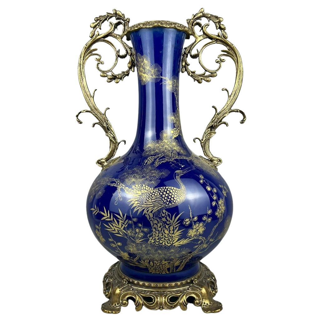 China Hand Painted Porcelain Vase with Bronze Bottom and Handle For Sale