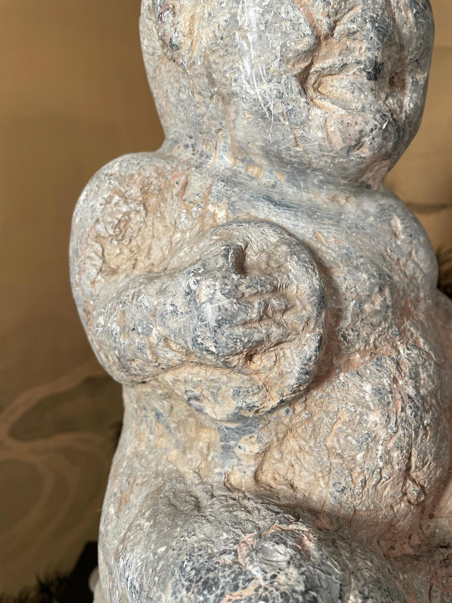 Tourneur de pierre ancien de Chine, dynastie Han 200 avant J.-C. en vente 3