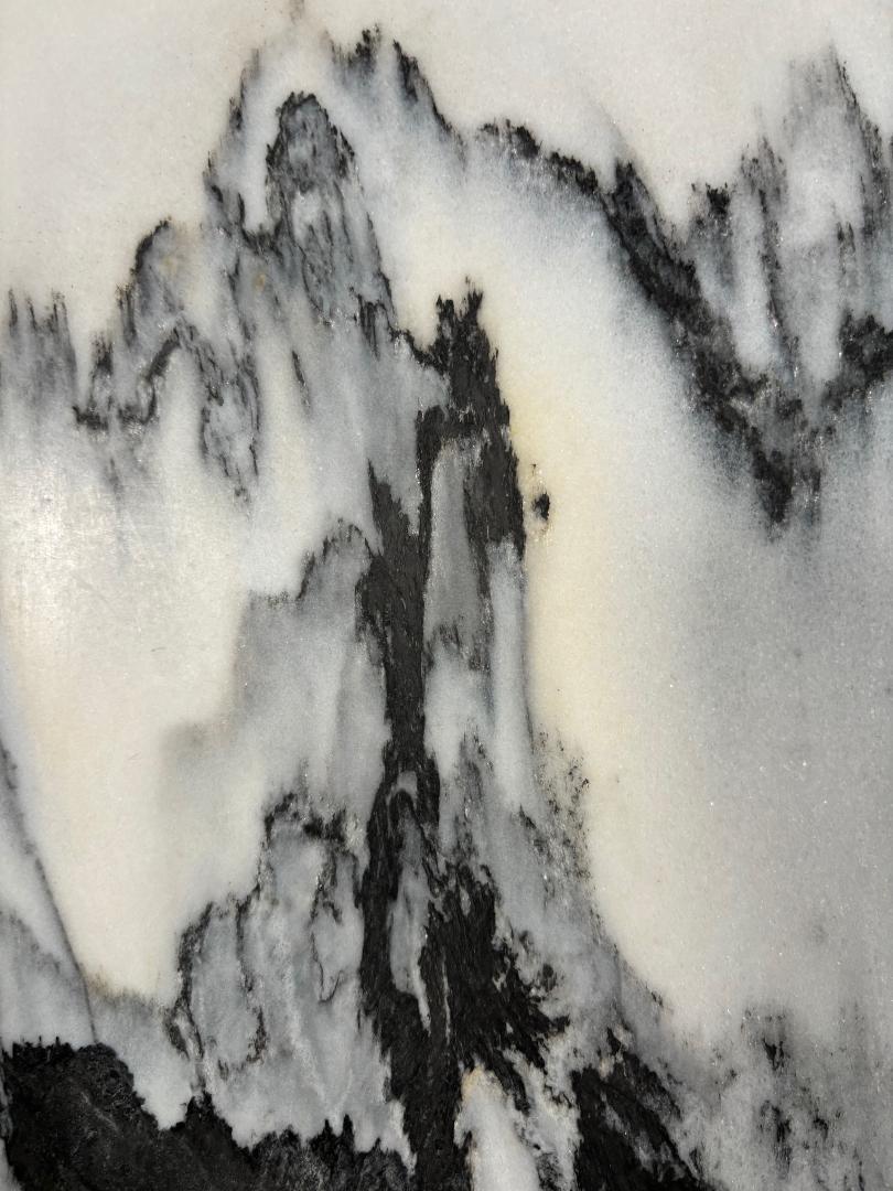 China Large Steep Mountain Peaks Natural Marble Stone 