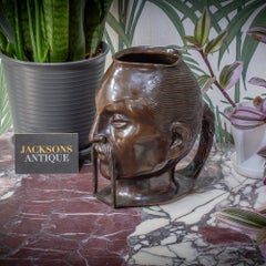 Boccale in bronzo China Man di Alfonso Canciani K. K.K. Kunst-Erzgiesserei