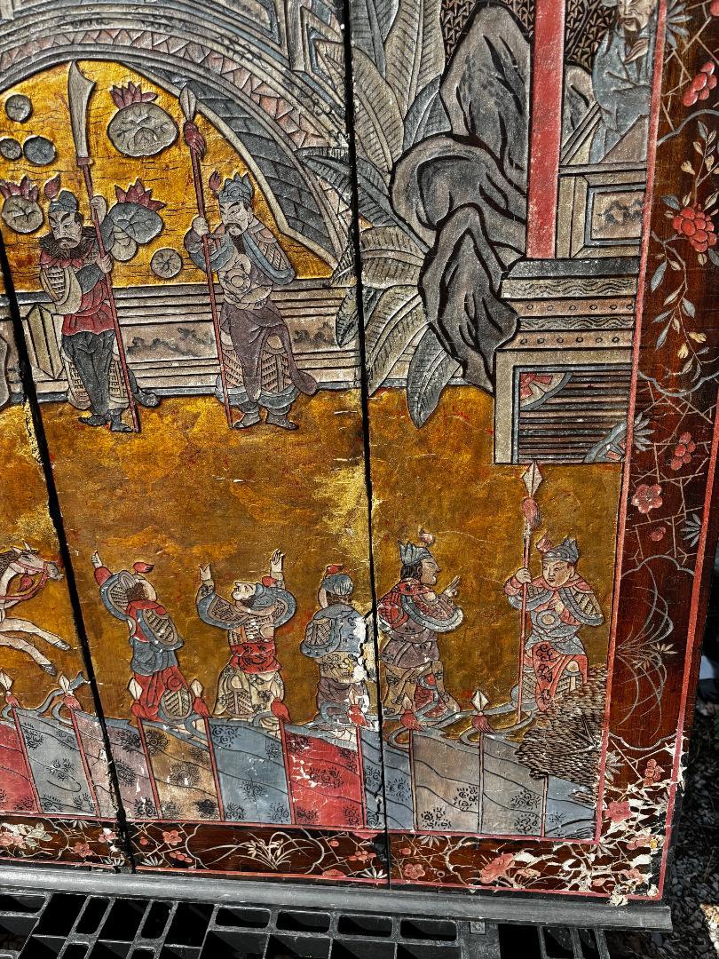  China Old Colorful Gilded Coromandel Pavillion And Warriors Screen   In Good Condition For Sale In South Burlington, VT