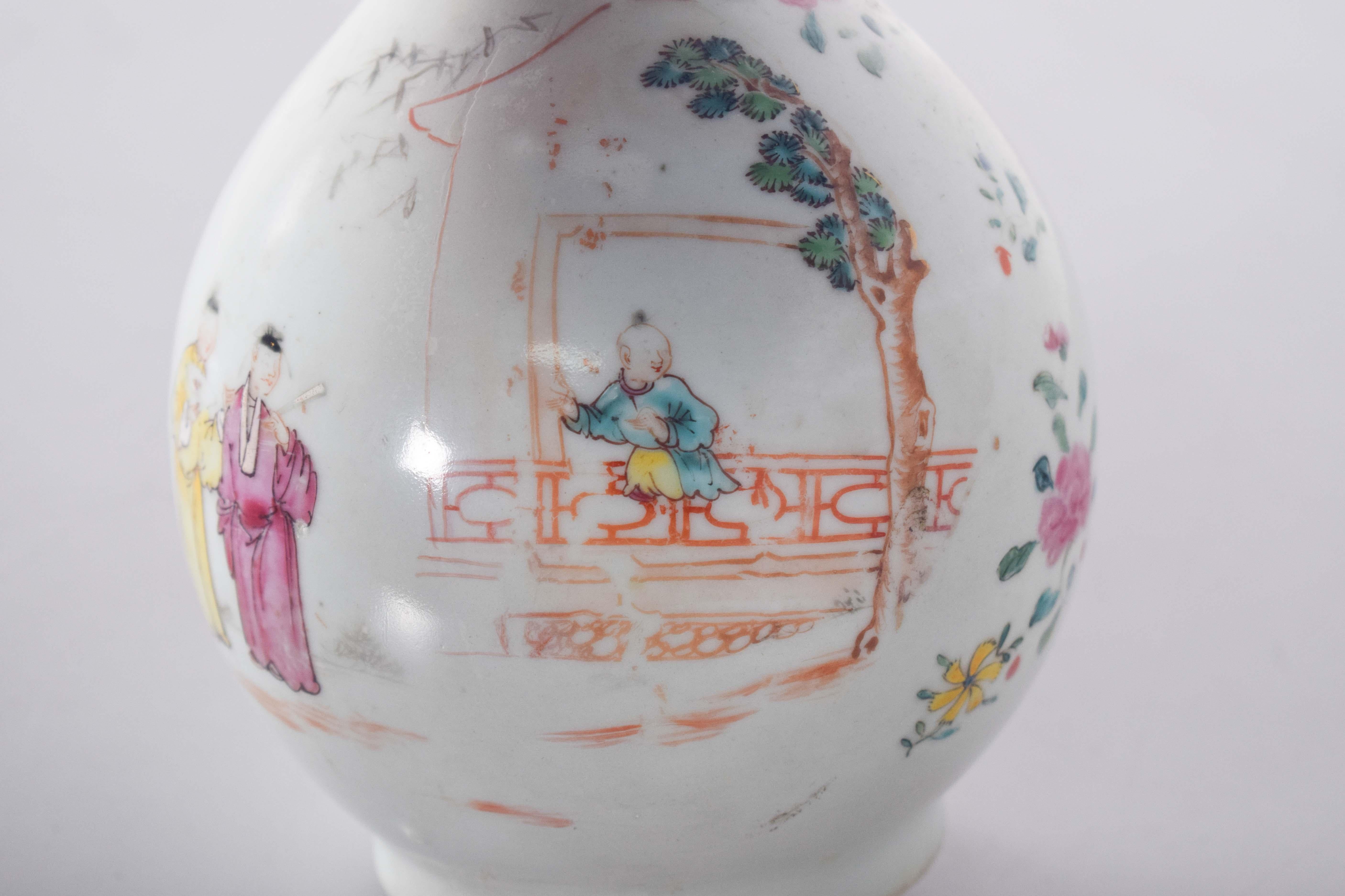 China Porcelain Bottle for Export, Polychrome Decoration For Sale 2