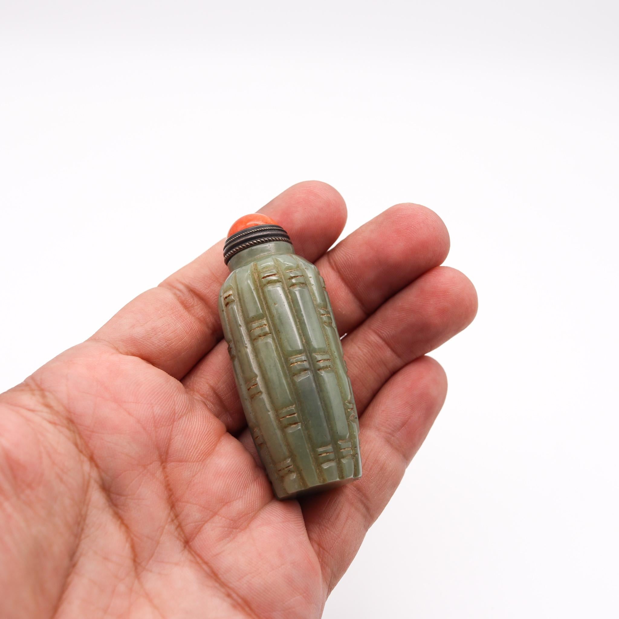 Chinese China Qing Dynasty 1880 Snuff Bottle Carved in Nephrite Green Jade and Coral