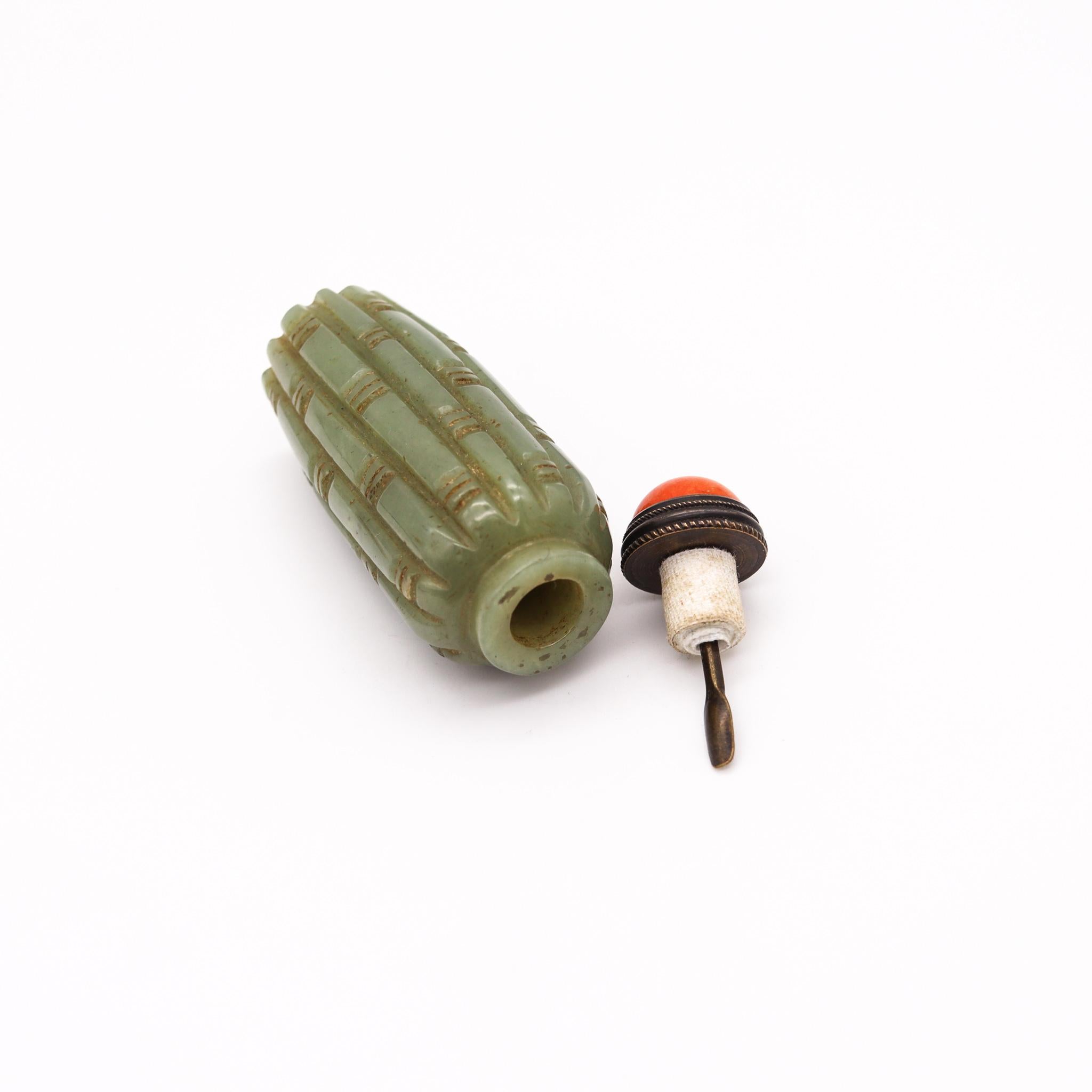 Hand-Carved China Qing Dynasty 1880 Snuff Bottle Carved in Nephrite Green Jade and Coral