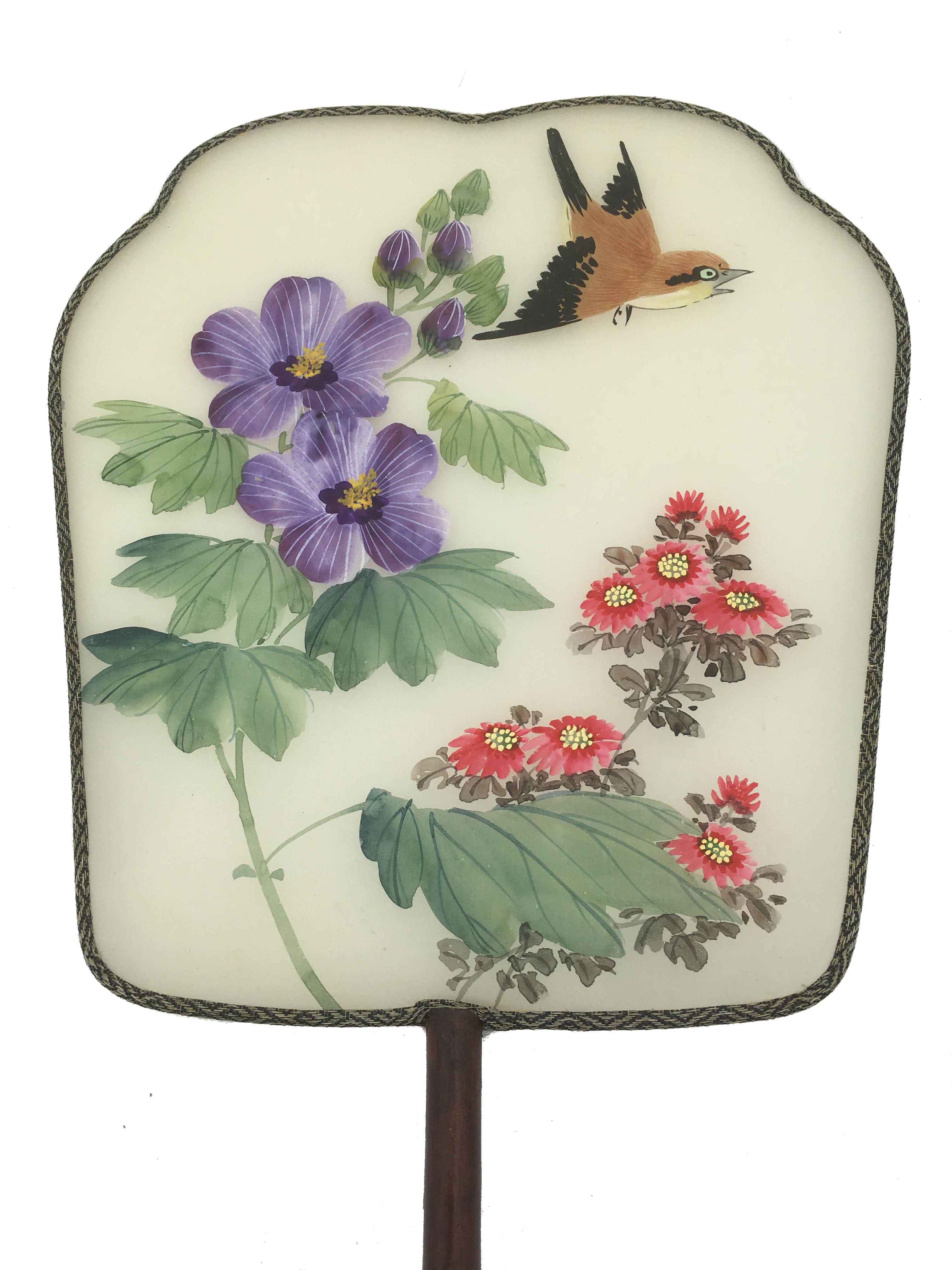 Chinoiserie China Set of Three Silk Hand Painted Rigid Fans 'Pay-Pay', circa 1900 For Sale