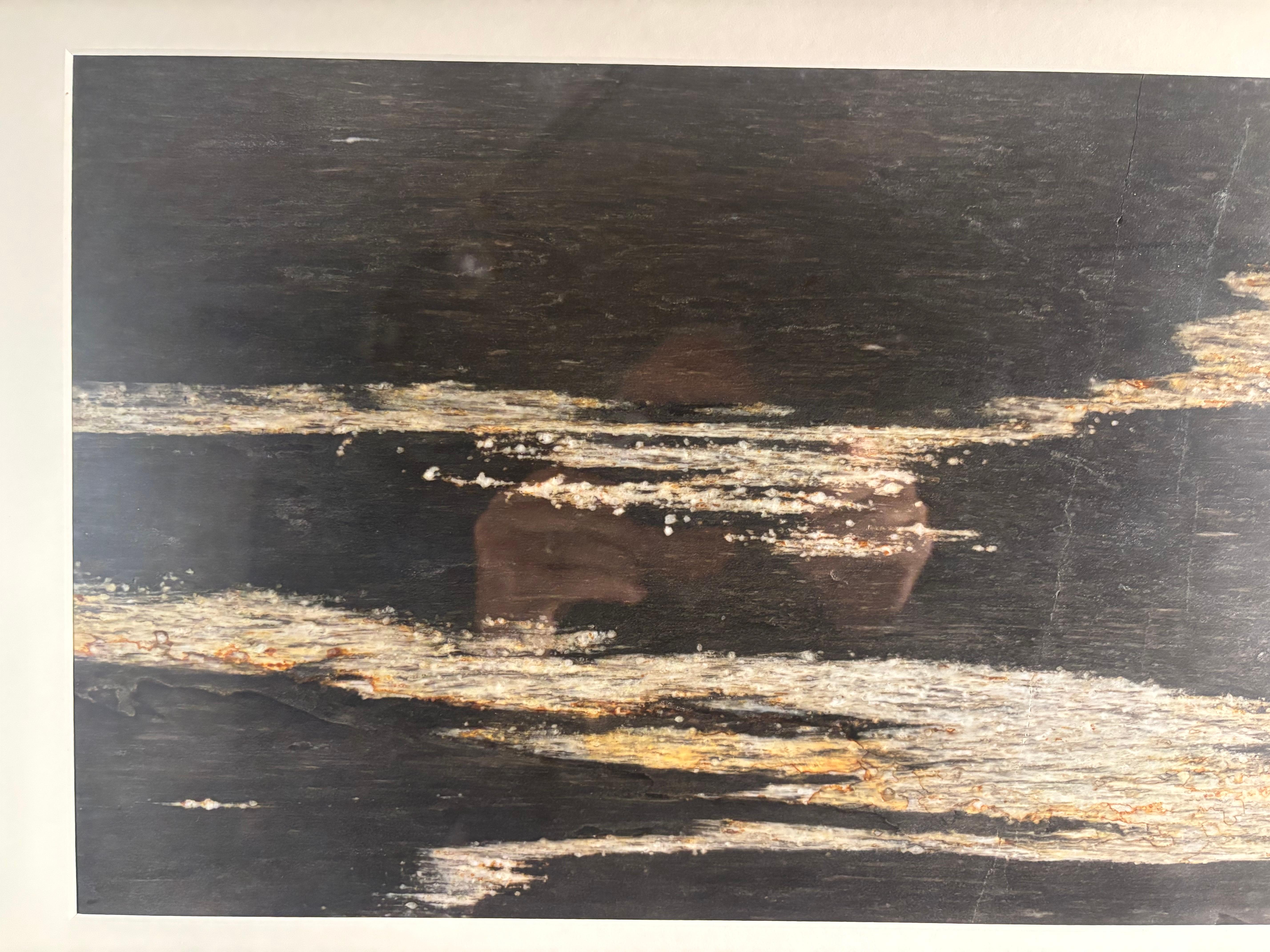 China Stunning Luminous White Bubbling Sea At Night Natural Stone 