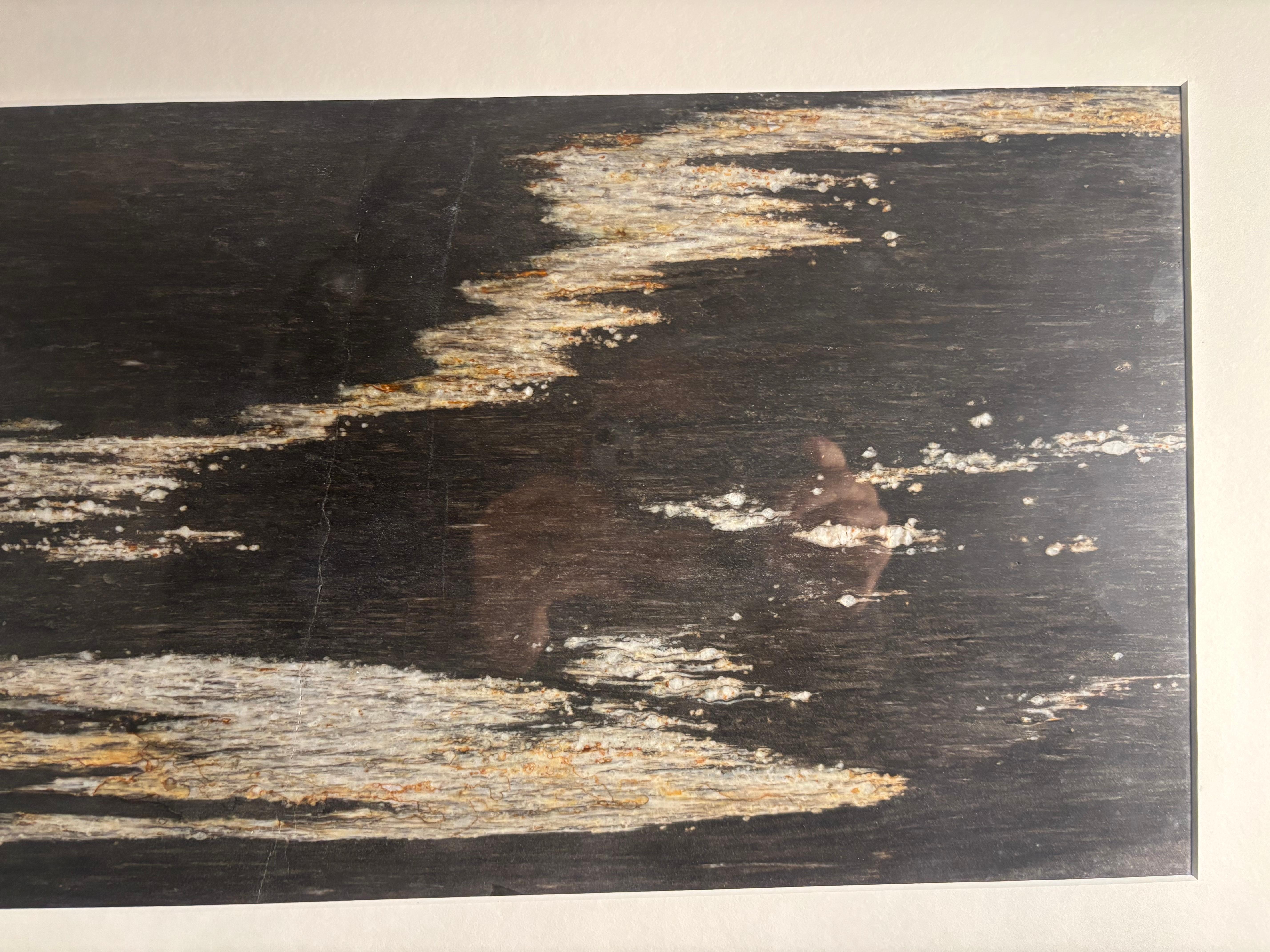 China Stunning Luminous White Bubbling Sea At Night Natural Stone 