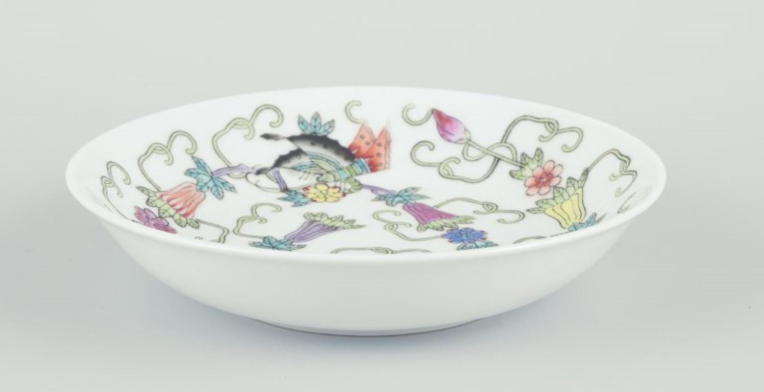 China, three porcelain bowls. Classic motifs with flowers and butterflies. For Sale 1