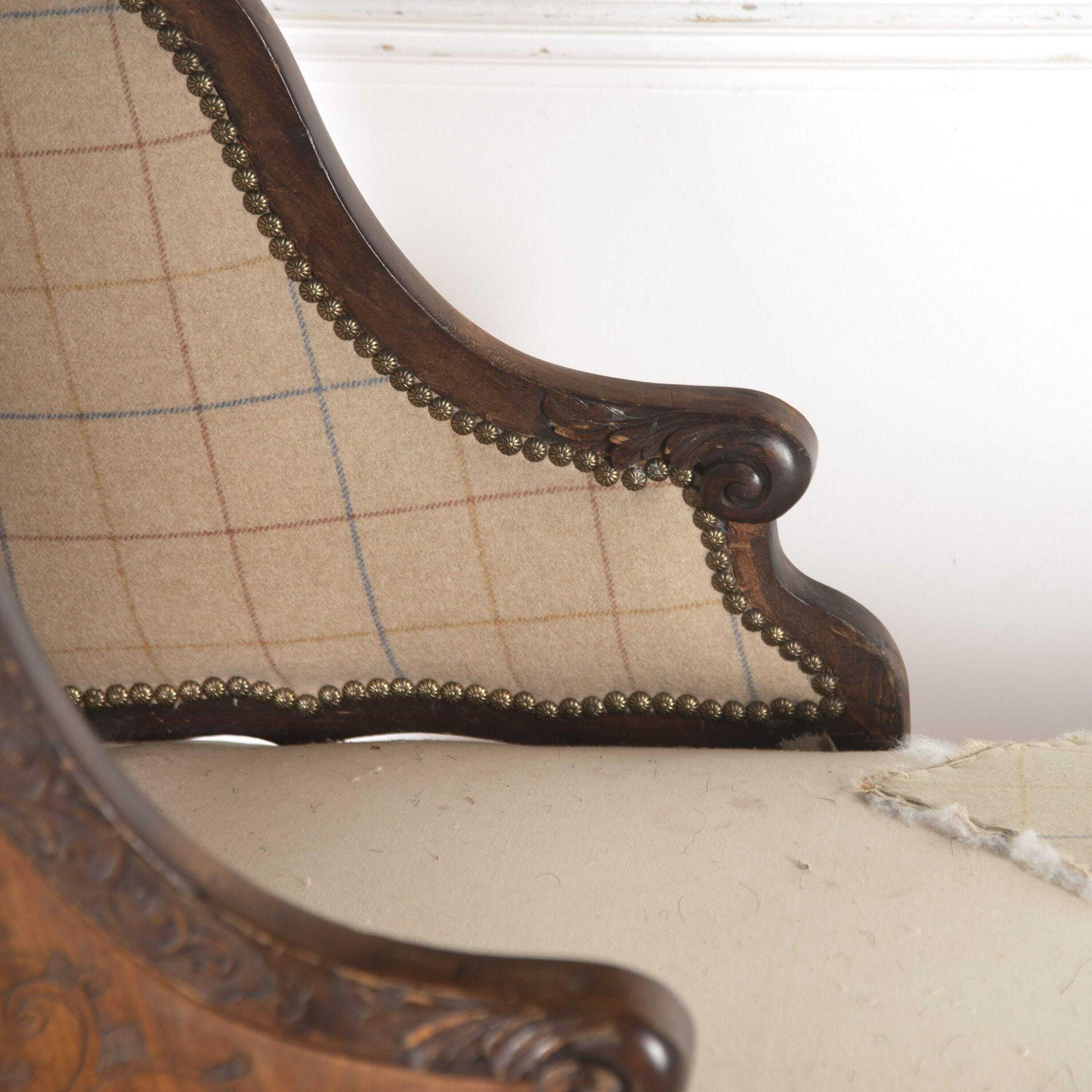 Letto da giorno intagliato China Trade in vendita 2