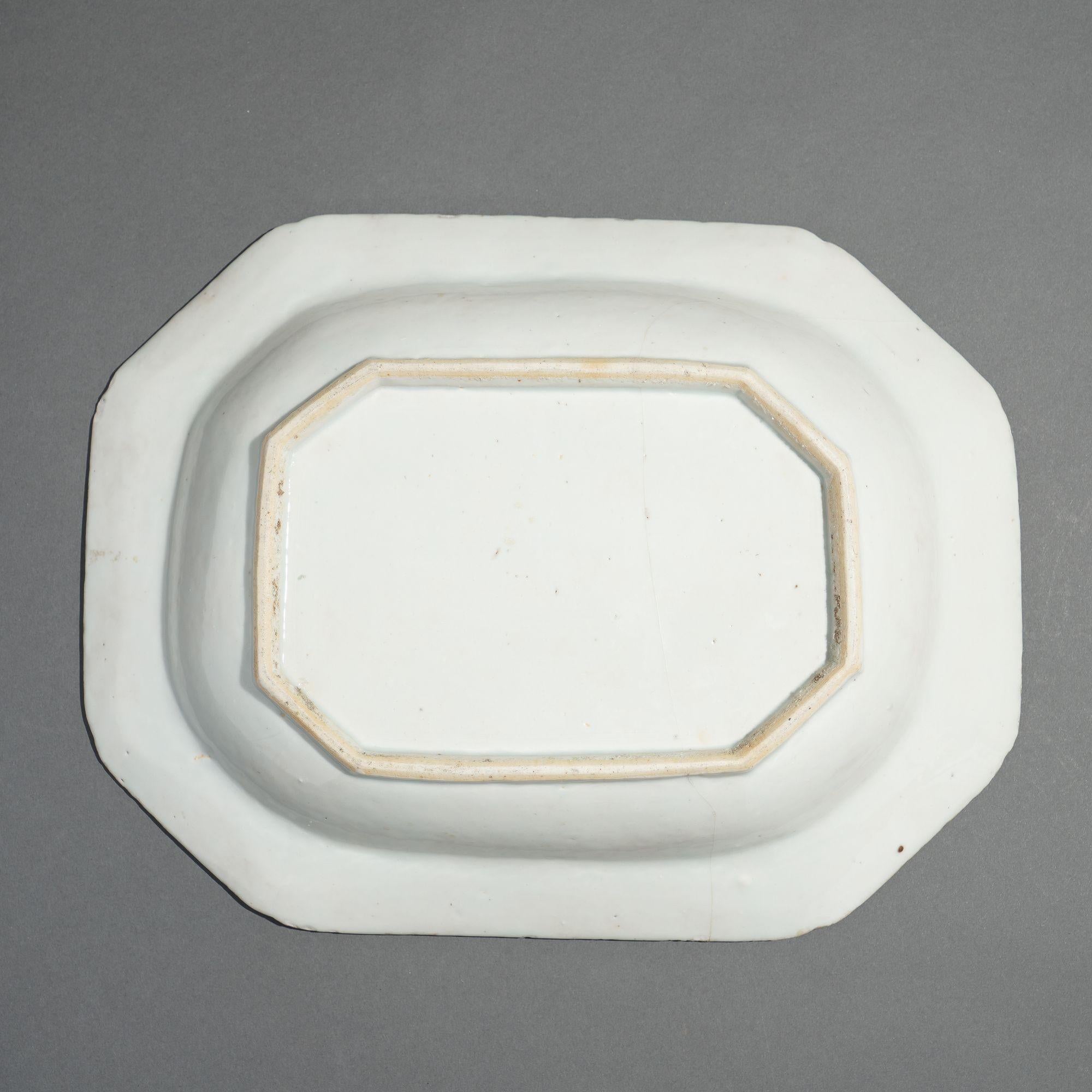 Ceramic China trade export octagonal porcelain platter, c. 1800's For Sale