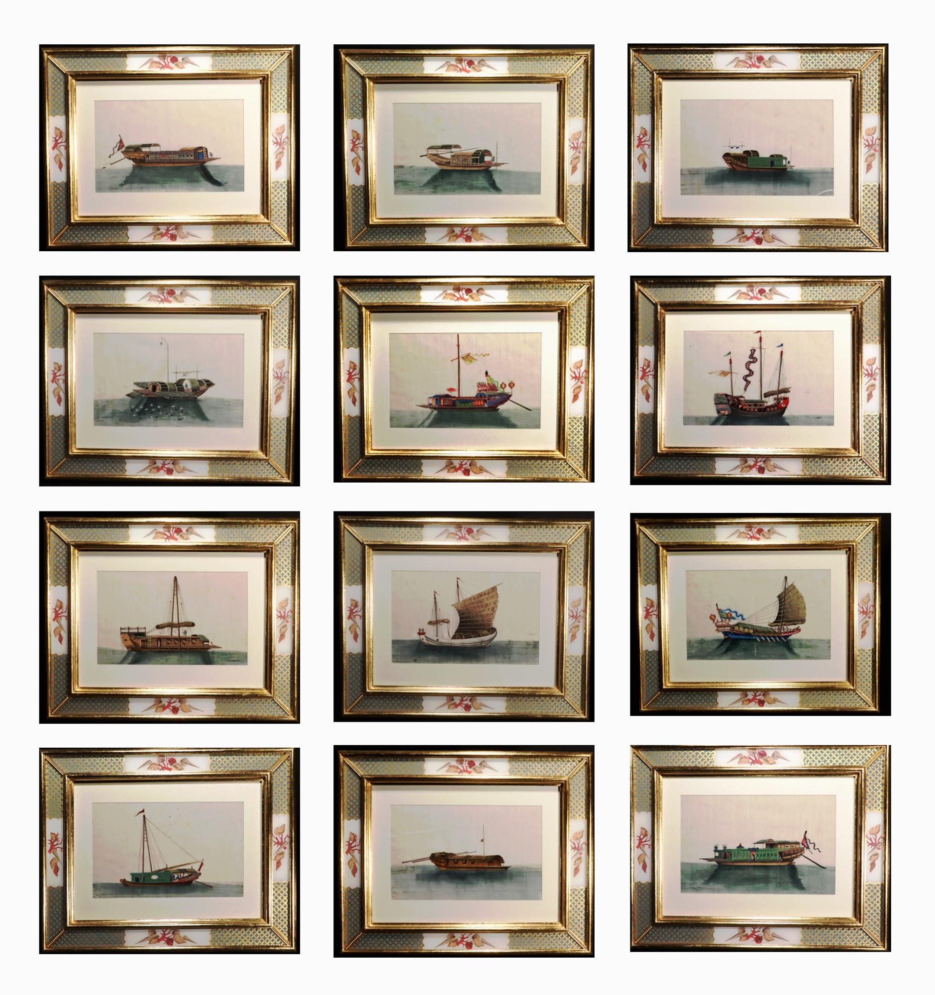 China Trade Aquarellgemälde von chinesischen Sampans und Dschunken, 
Ein Satz von zwölf,
Circa 1850.

Ein prächtiger Satz von zwölf China Trade Aquarellen auf Markpapier in zeitgenössischen Eglomisé- und Decoupage-Rahmen. Die Rahmen haben einen