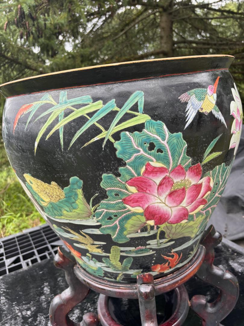 China Vintage Big Gold Fish & Birds Planter Bowl with Stand, Vibrant Colors For Sale 1