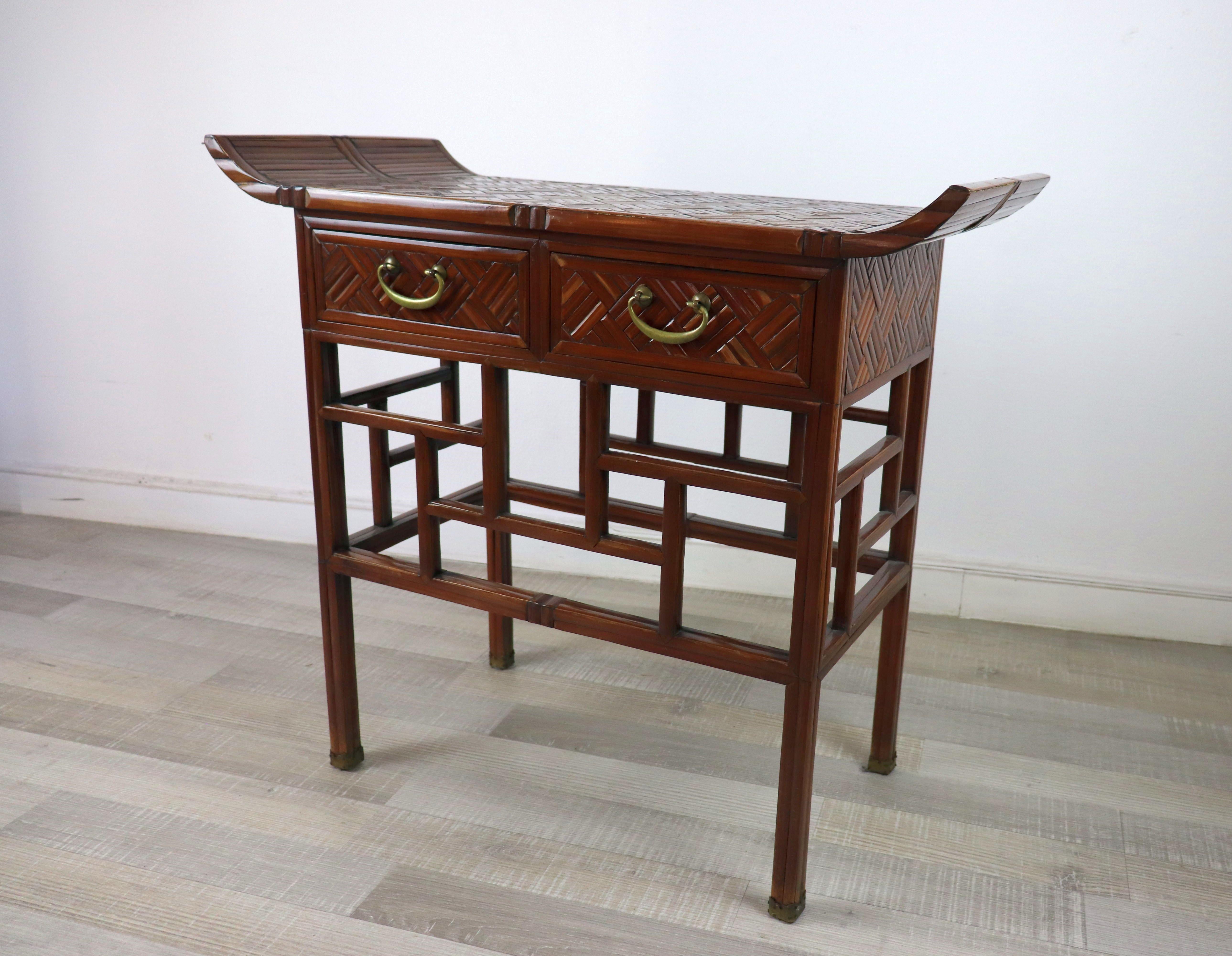 Authentic bamboo table, China, 19th century.