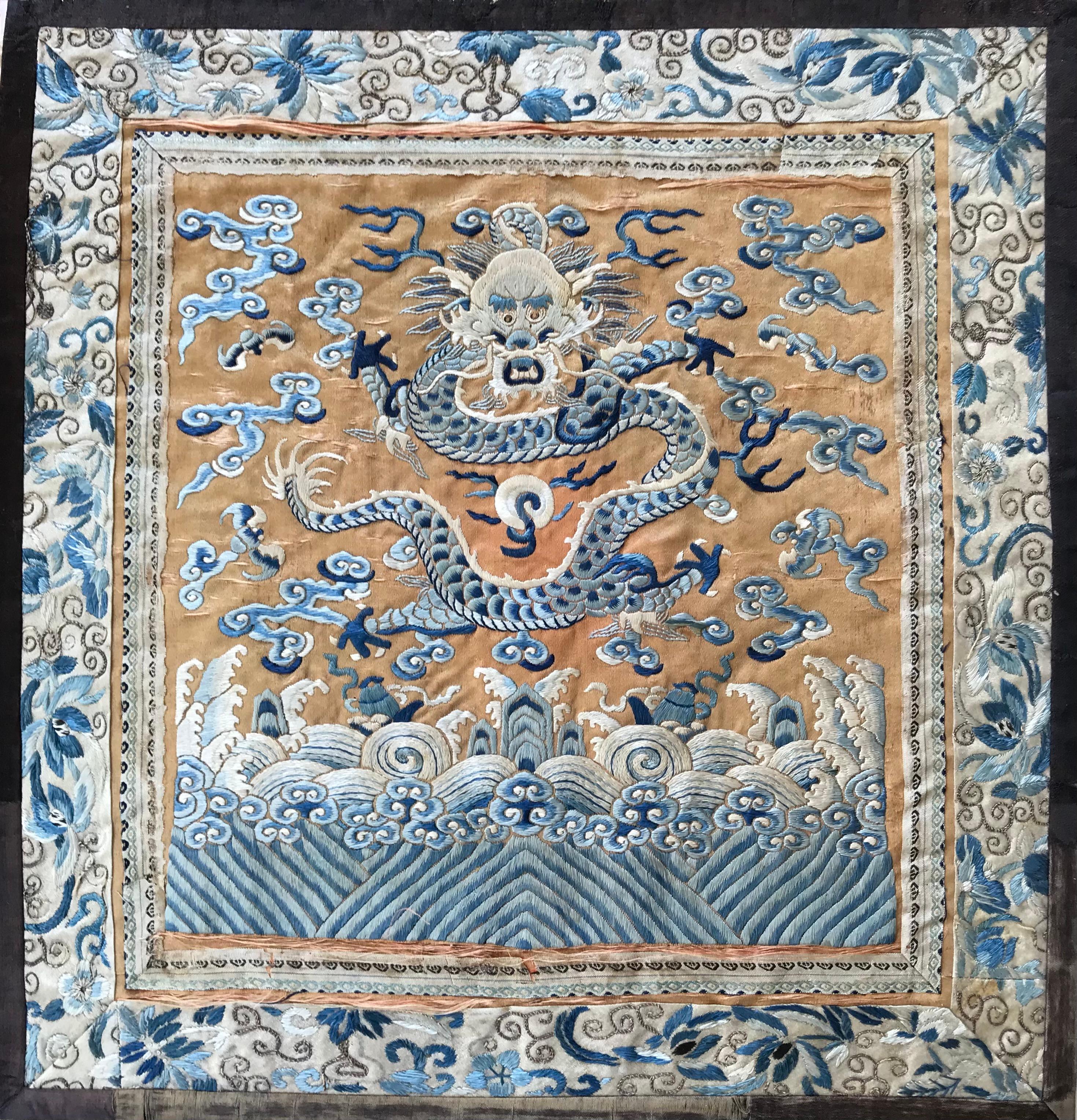 Insignia imperial china del siglo XVII del dragón Mang de cuatro garras Chino