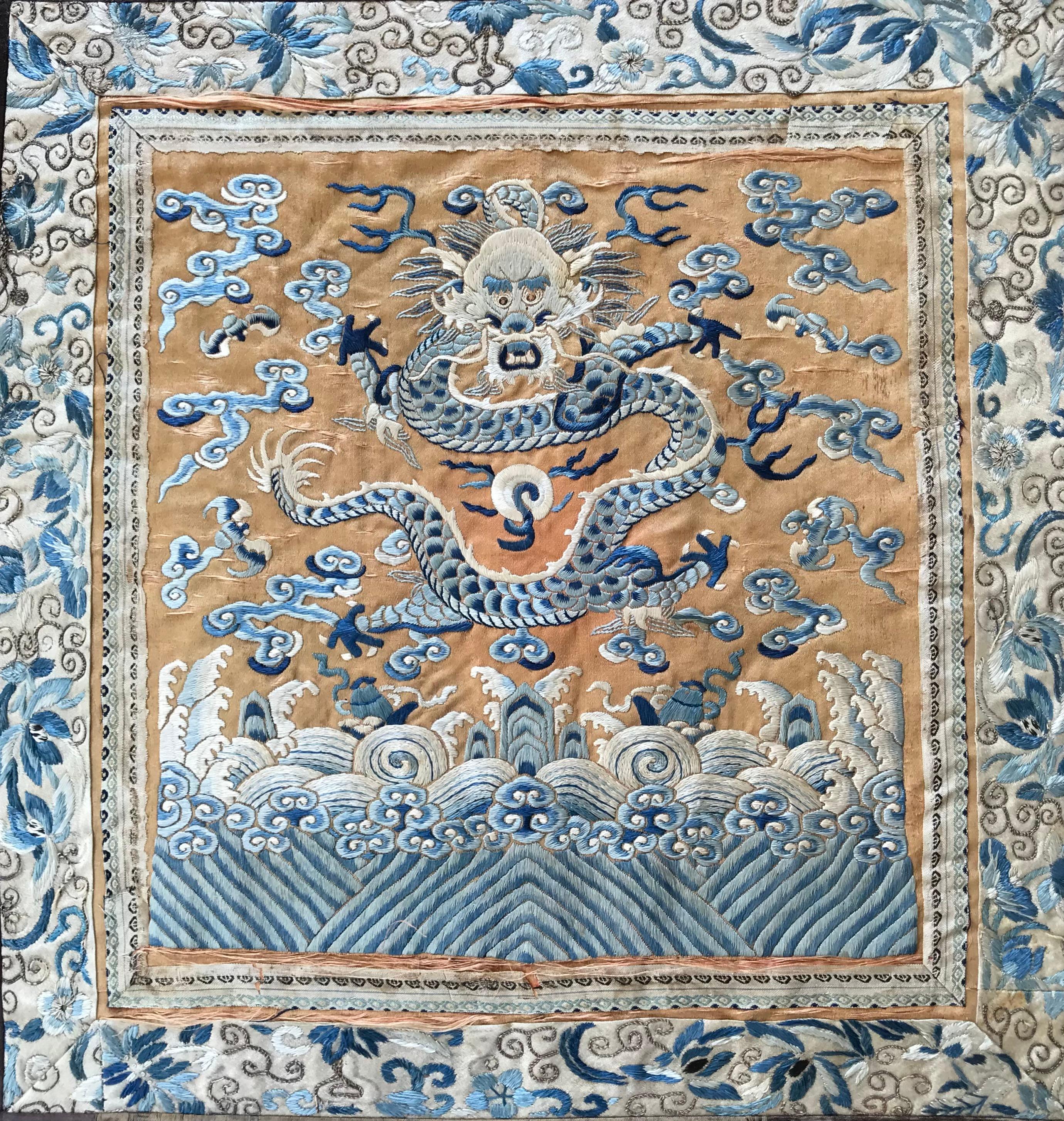 Insignia imperial china del siglo XVII del dragón Mang de cuatro garras Bordado