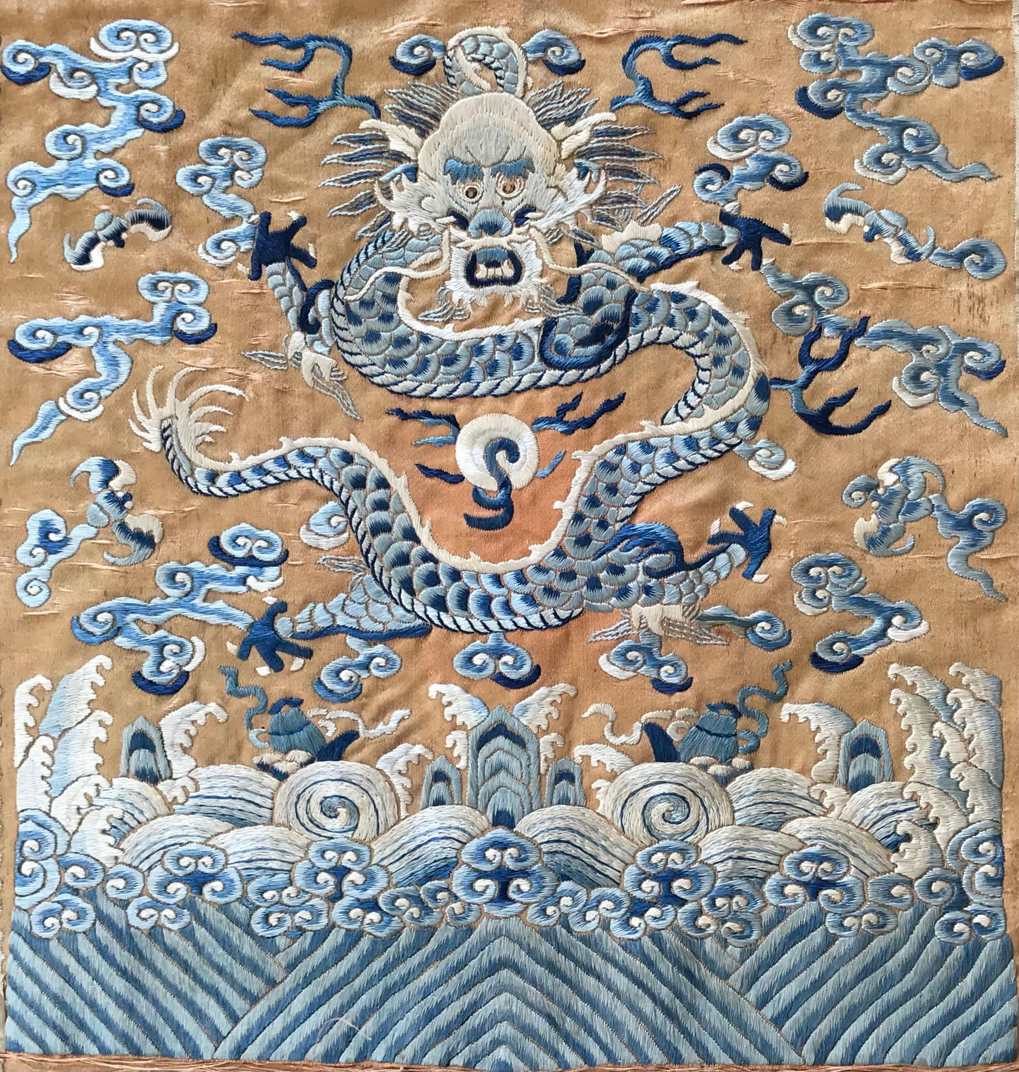 Insignia imperial china del siglo XVII del dragón Mang de cuatro garras 1