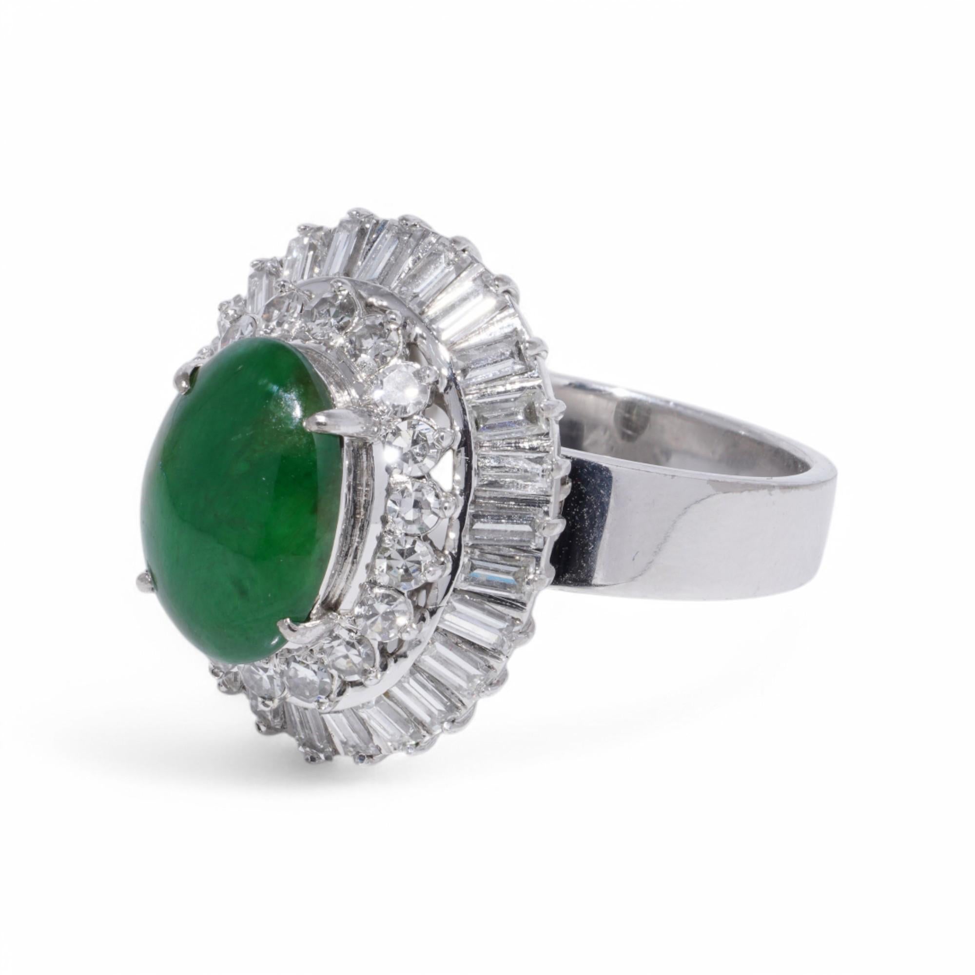 Cabochon Chinese 18kt Gold Jade and Diamond Ring For Sale