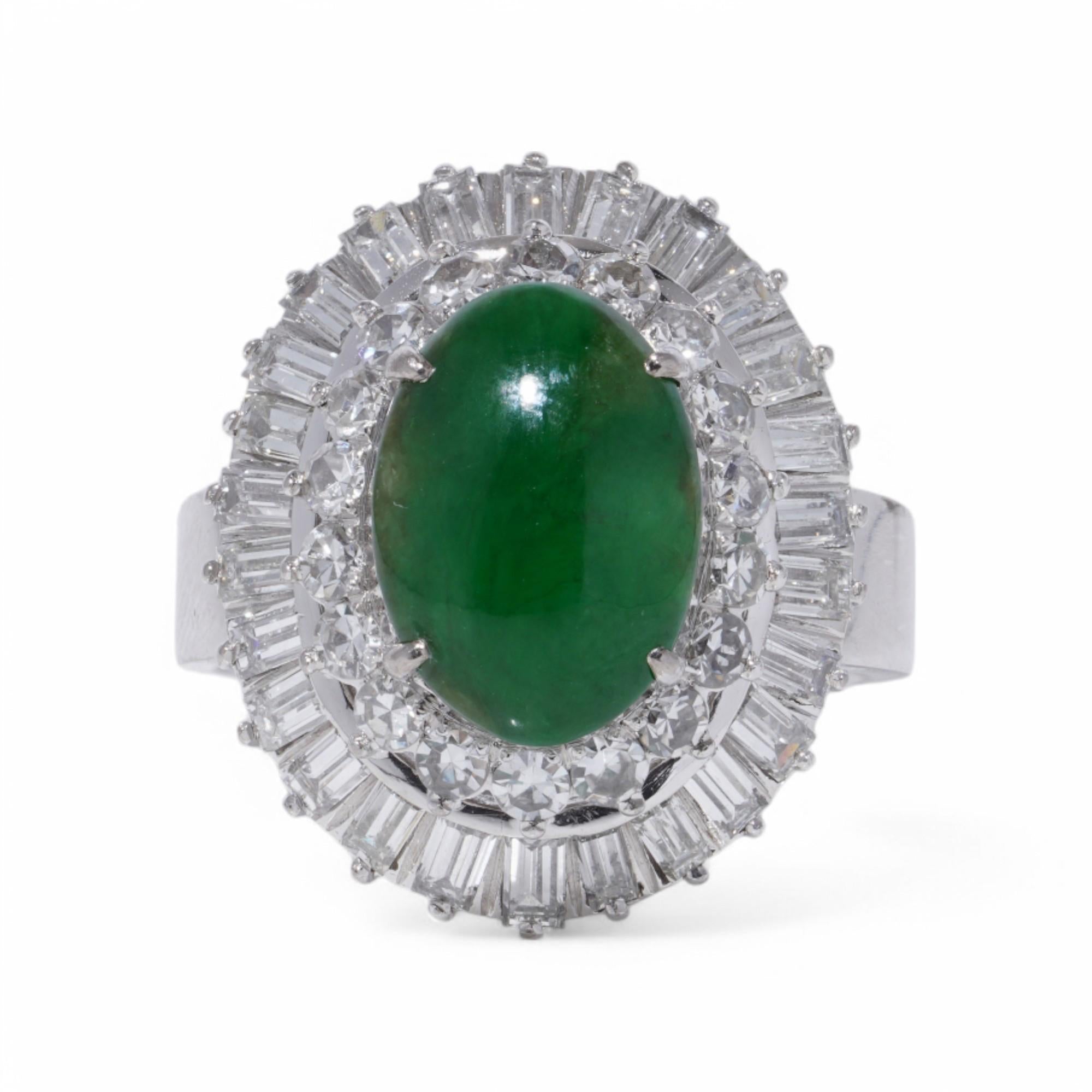Chinese 18kt Gold Jade and Diamond Ring For Sale 2