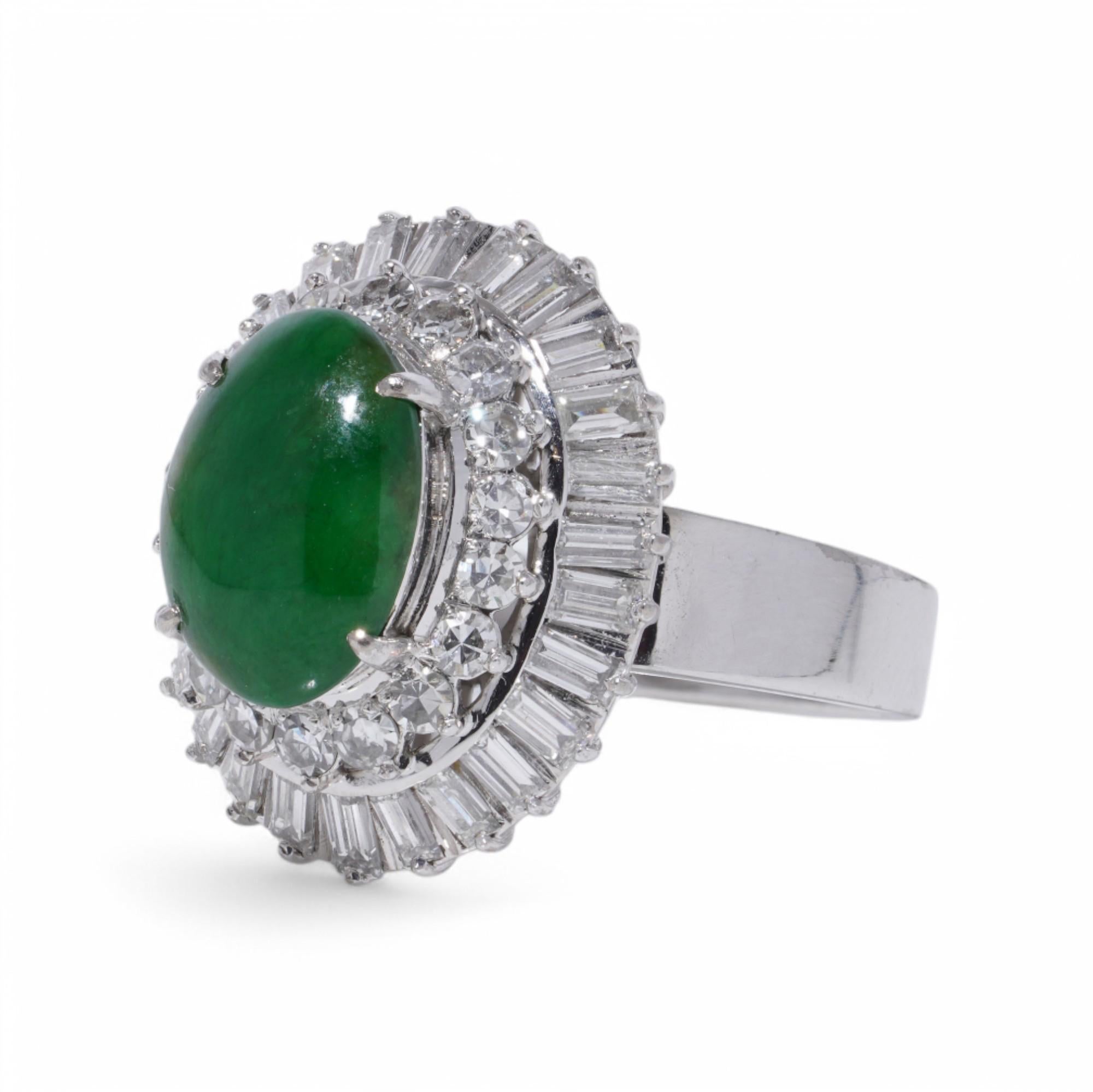 Chinese 18kt Gold Jade and Diamond Ring For Sale 3