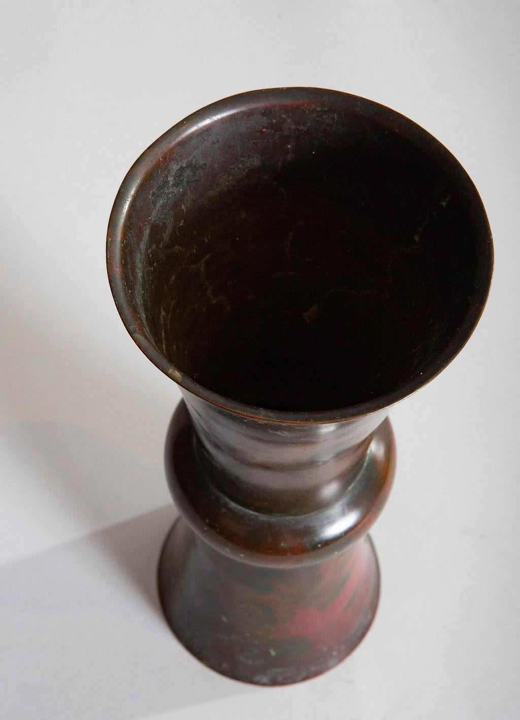 Chinese 18th Century Bronze Vase For Sale 2