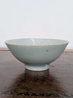 Chinese 18th Century Celadon Porcelain Bowl