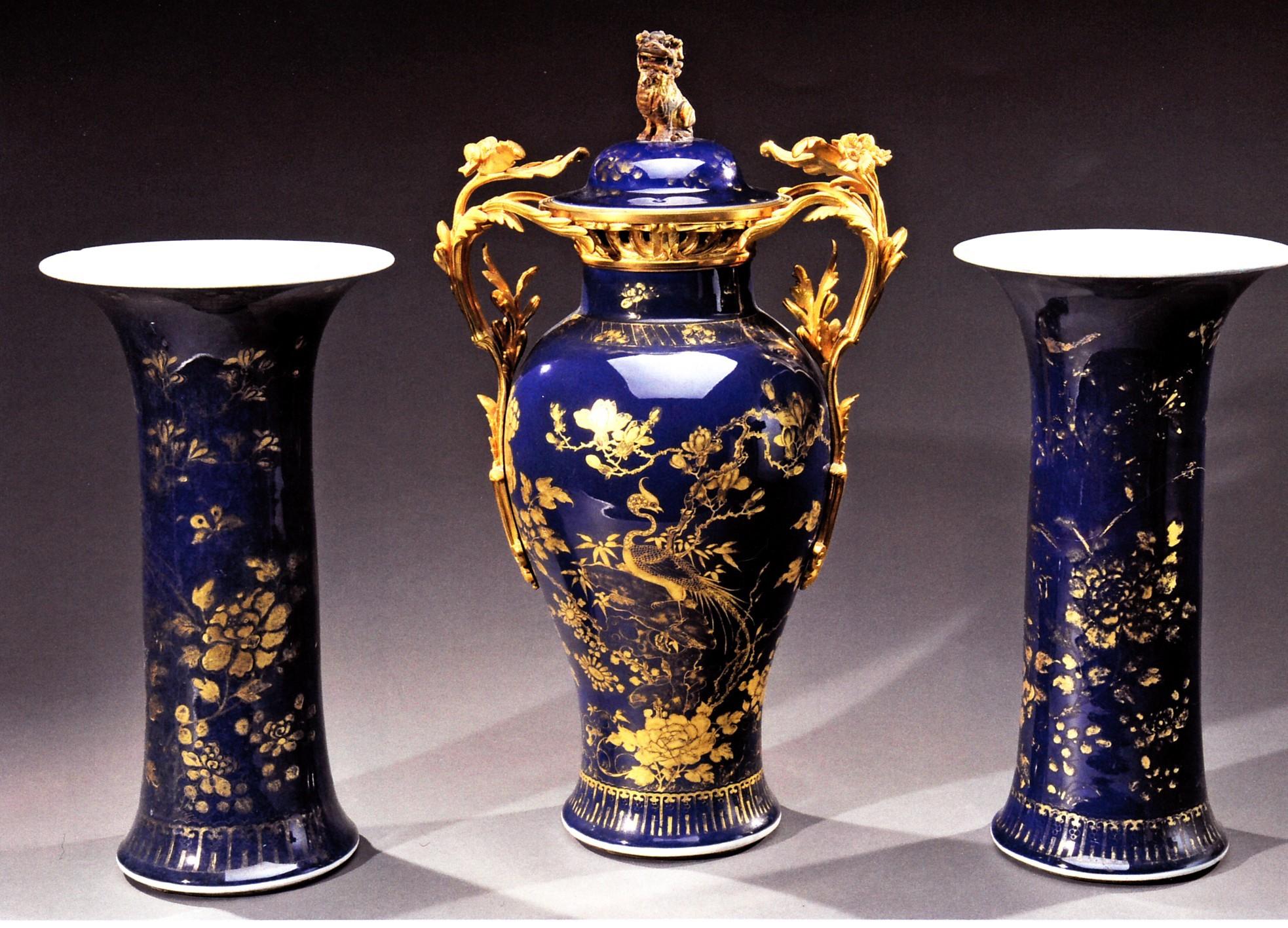 Chinese 18th Century Powder Blue Gilt-Decorated Set of Three Vases For Sale 6