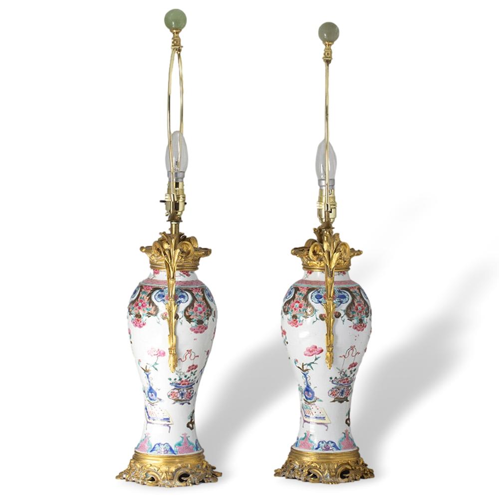 Lampes chinoises Qianlong du 18e siècle montées en bronze doré Bon état - En vente à Newark, England