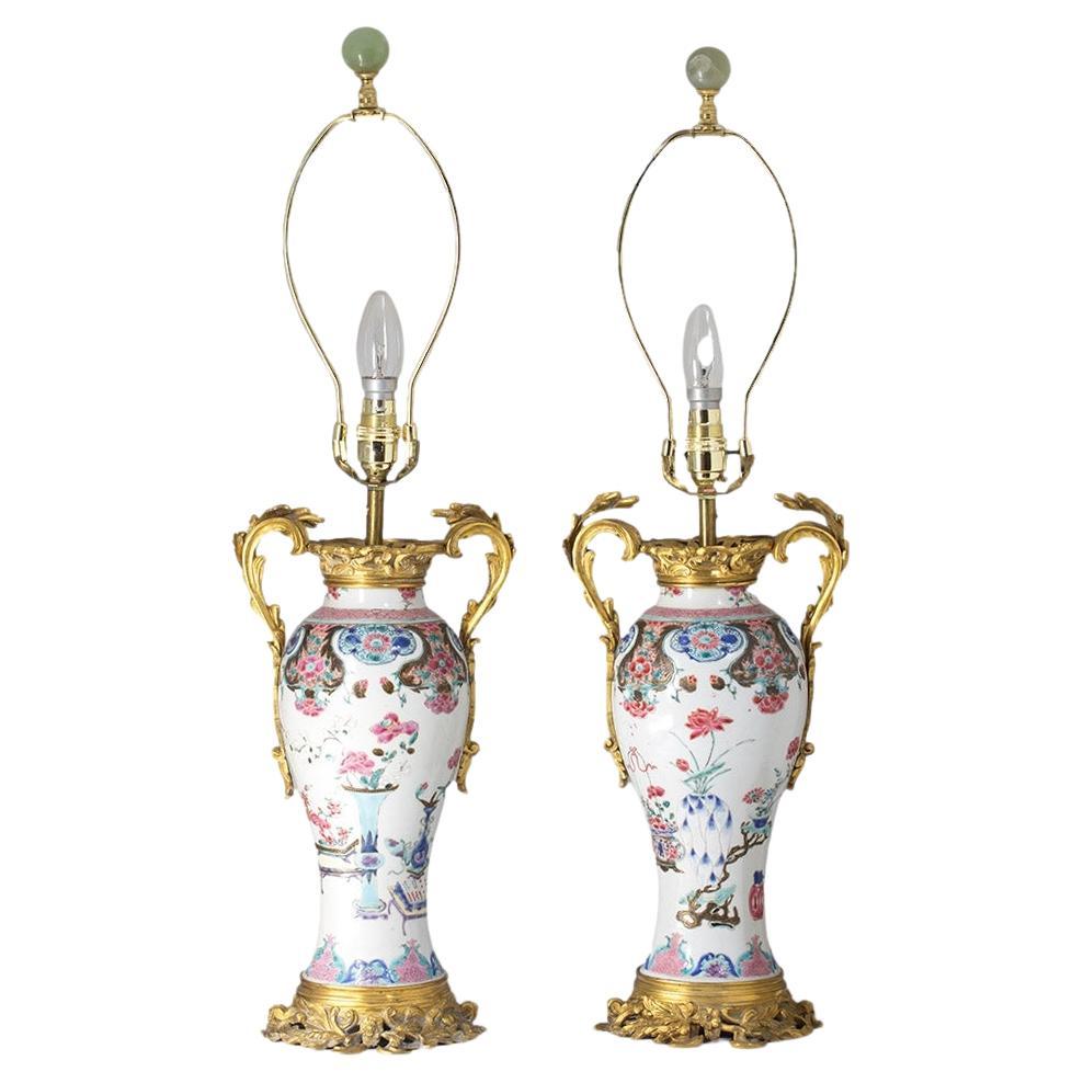 Lampes chinoises Qianlong du 18e siècle montées en bronze doré en vente