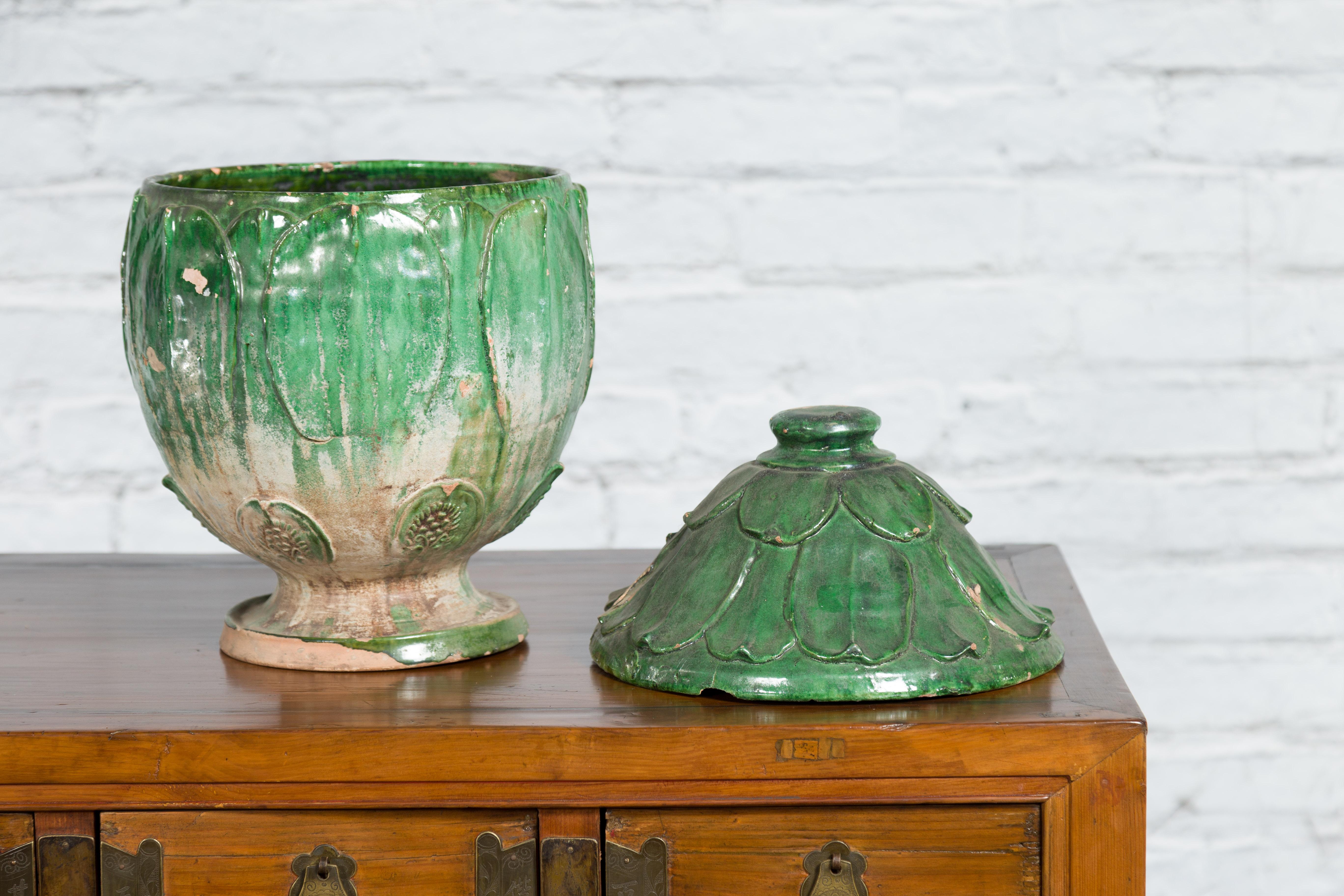 14th Century Yuan Dynasty leaf-green glazed lotus burial jar For Sale 5