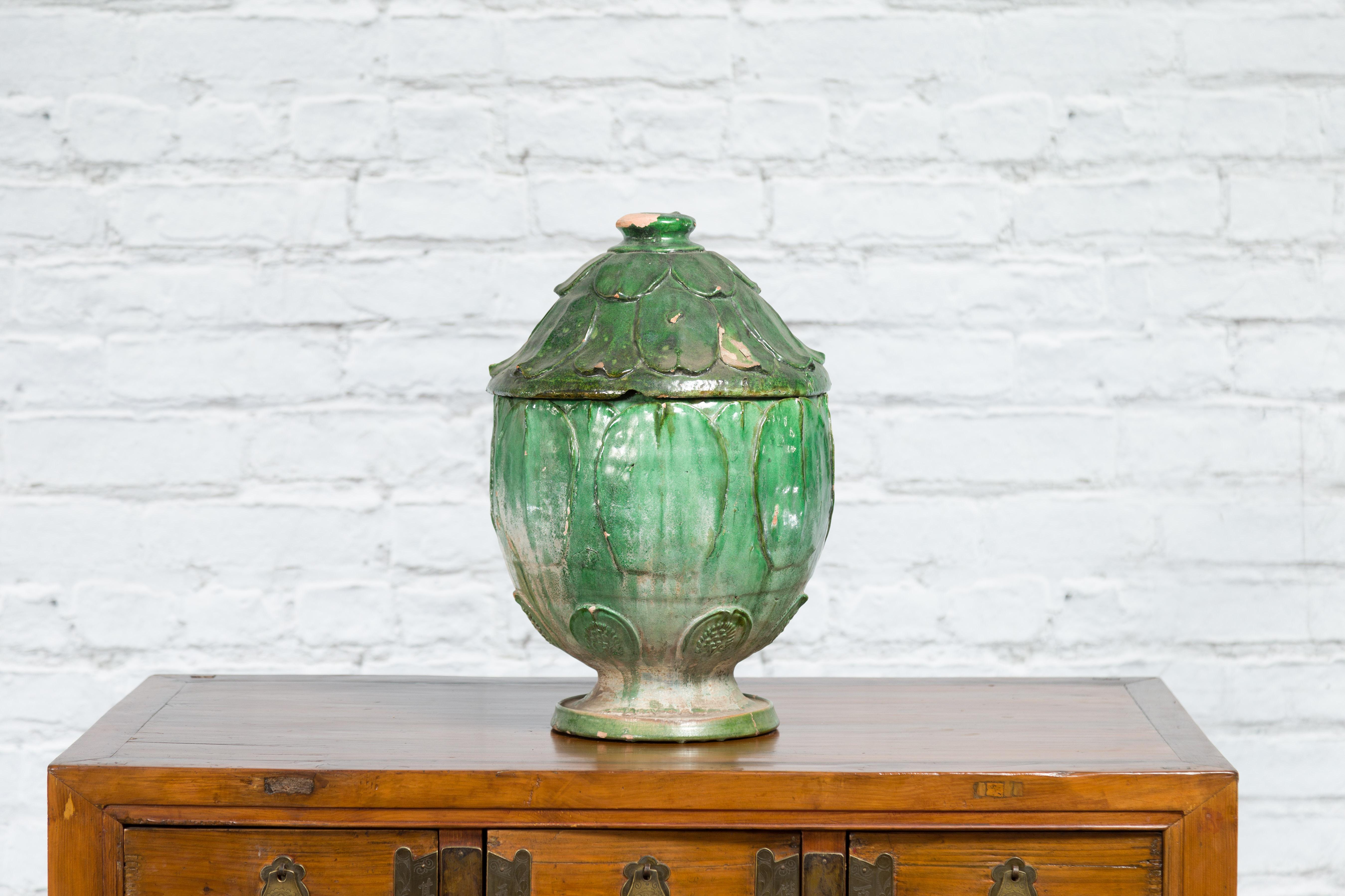 14th Century Yuan Dynasty leaf-green glazed lotus burial jar For Sale 10