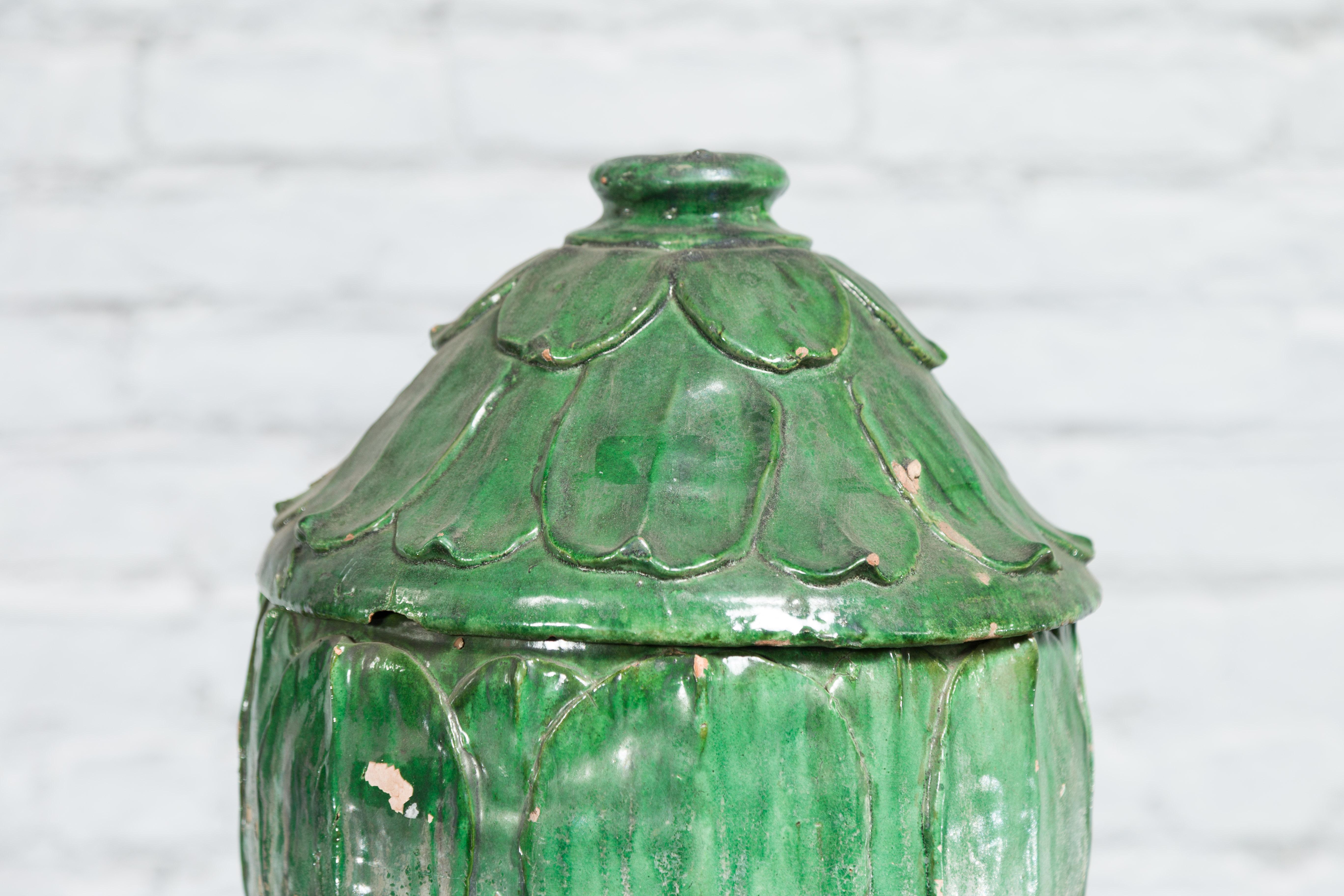 Qing 14th Century Yuan Dynasty leaf-green glazed lotus burial jar For Sale