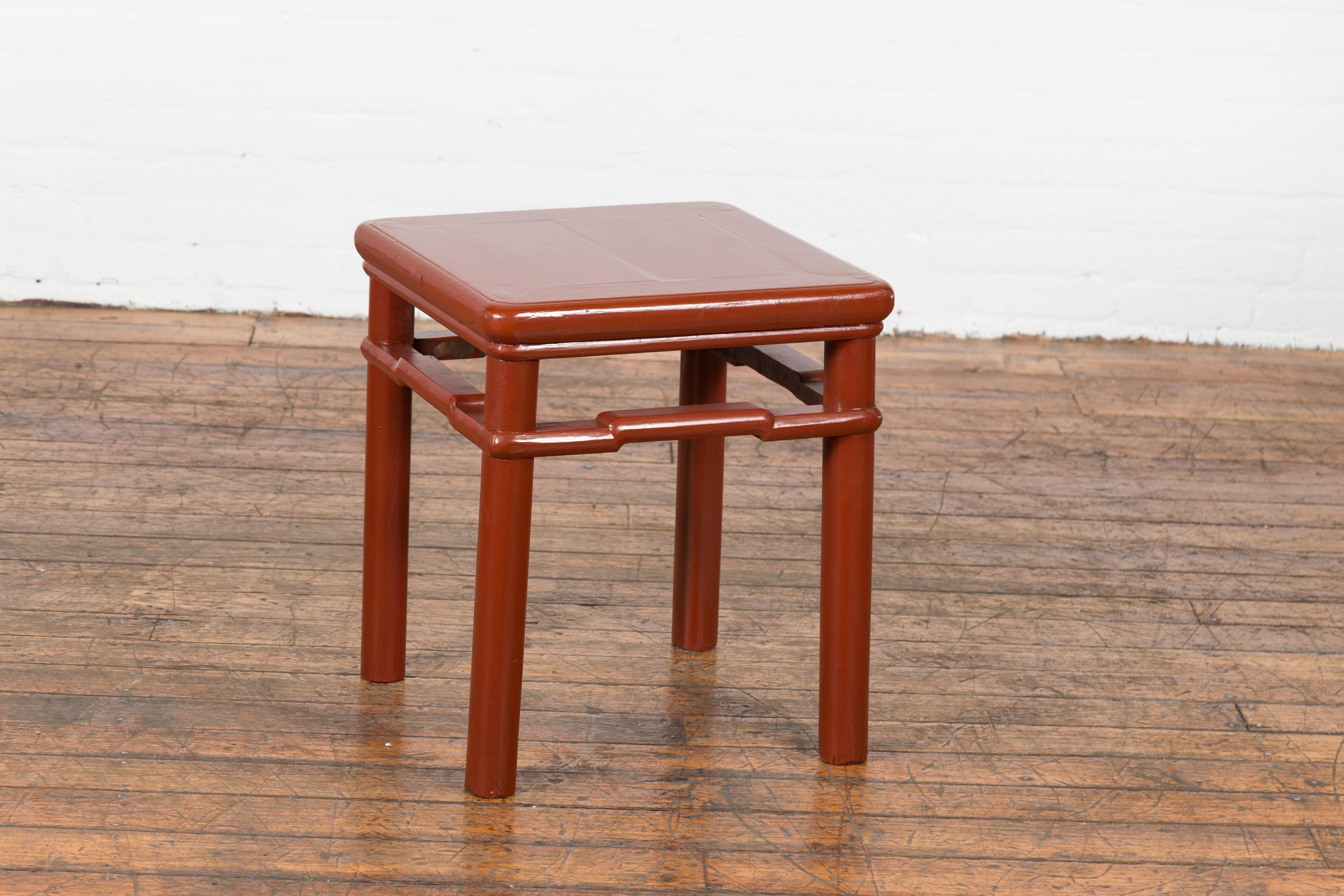 Chinese 1900s Qing Dynasty Red Lacquer Stool or Table with Humpback Stretchers For Sale 7