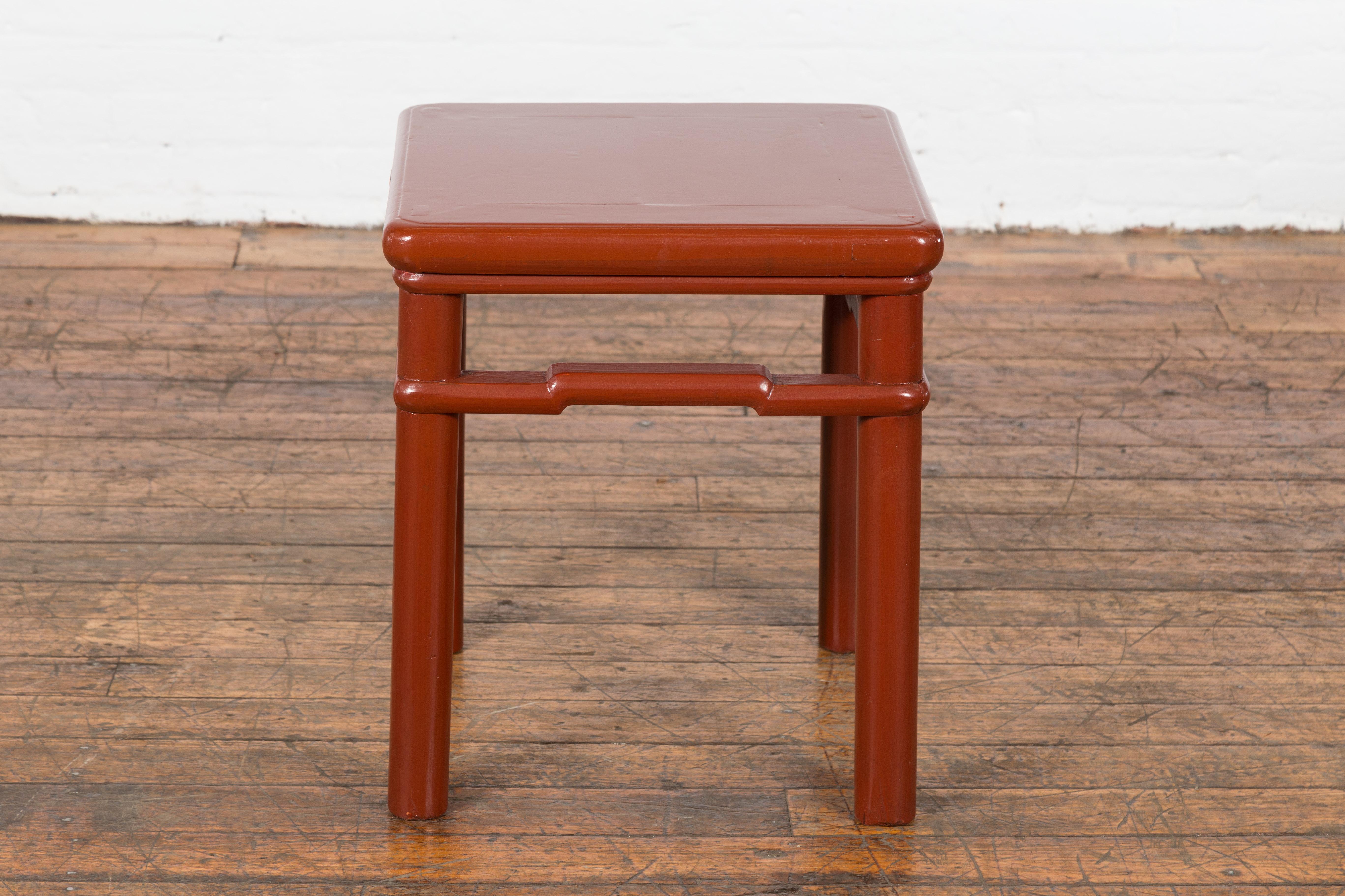 Chinese 1900s Qing Dynasty Red Lacquer Stool or Table with Humpback Stretchers In Good Condition For Sale In Yonkers, NY