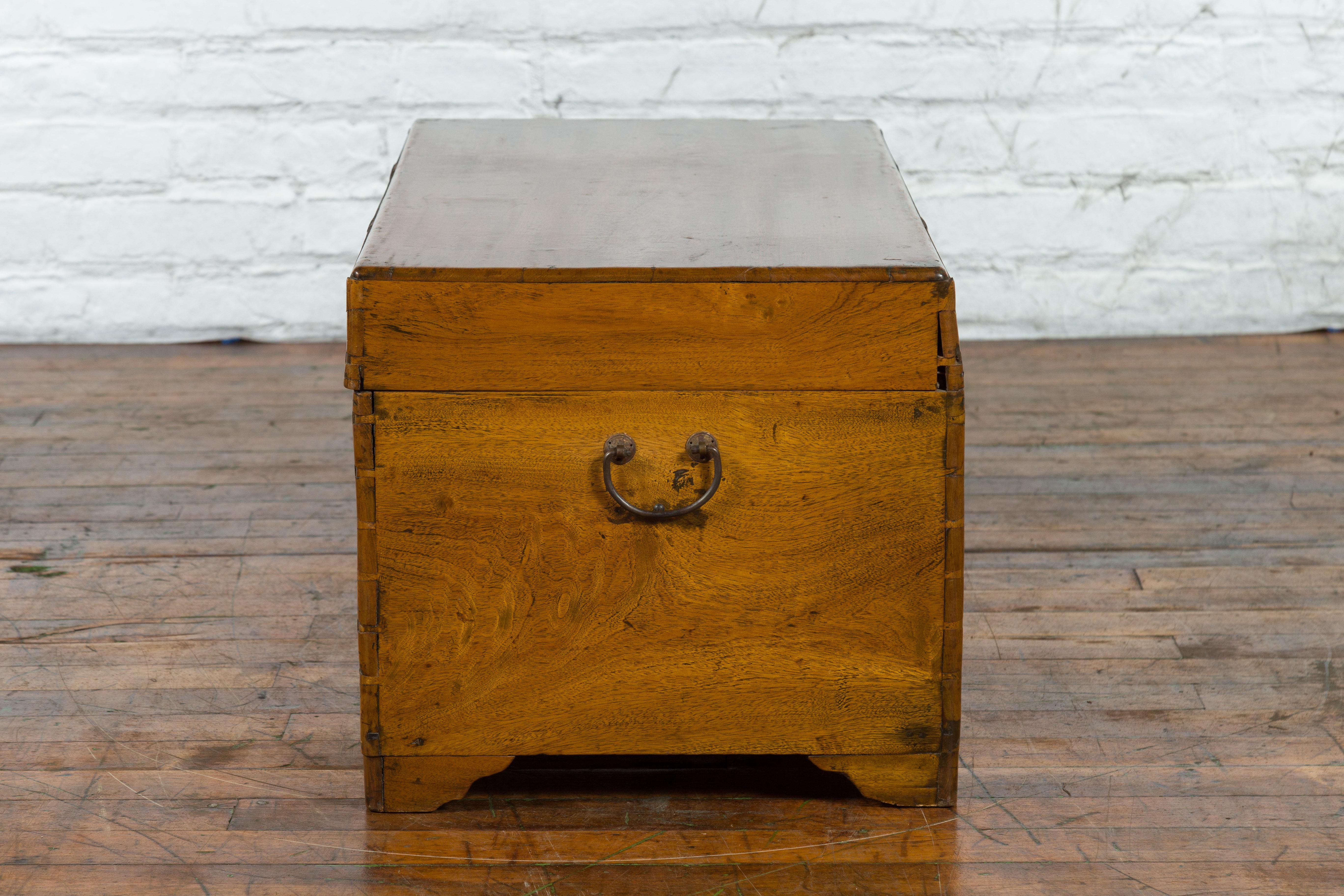 Chinese 1920s Camphor Wood Blanket Chest with Brass Hardware and Natural Patina For Sale 8