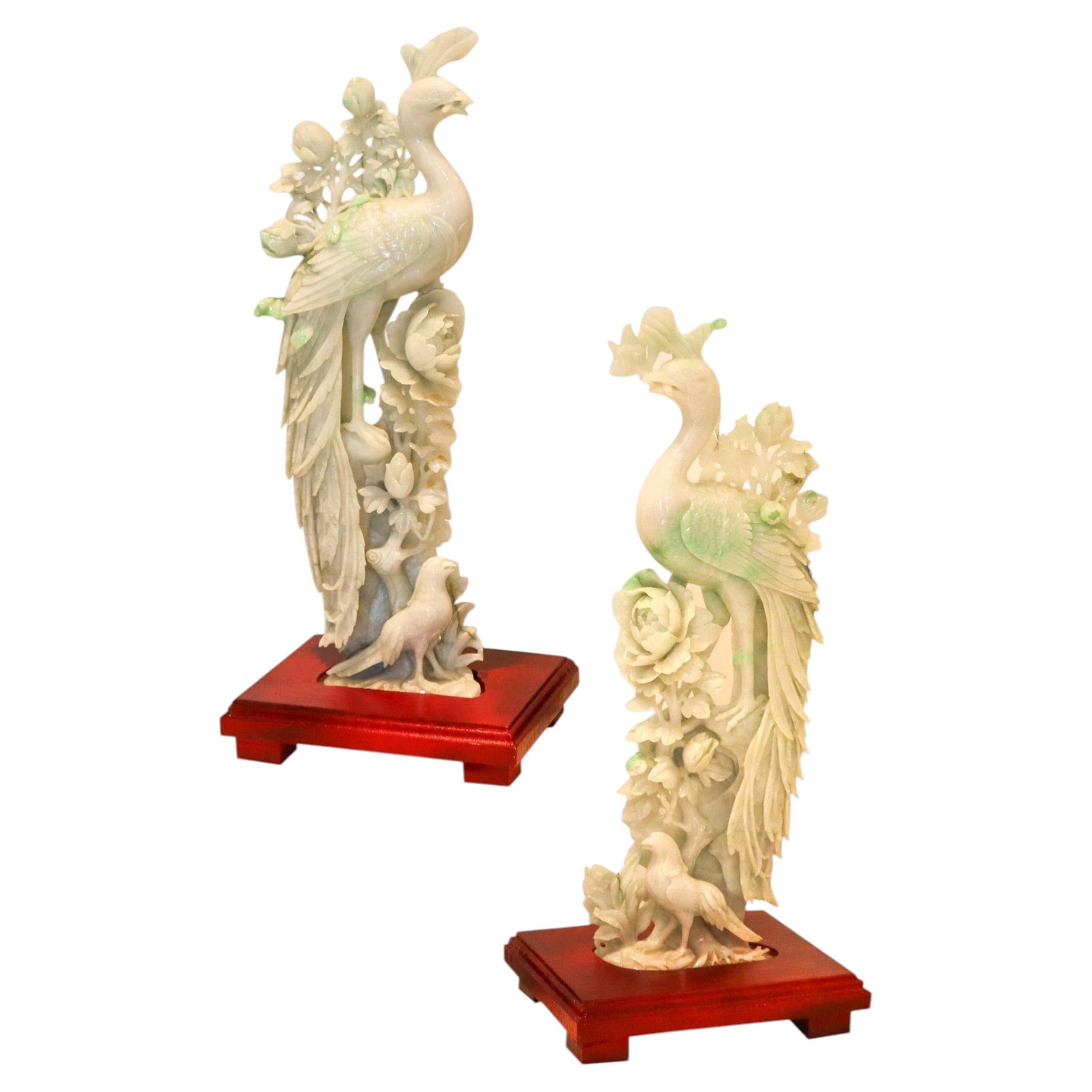 CHINO 1930 Excepcional pareja de pájaros del paraíso esculpidos y tallados en jade verde