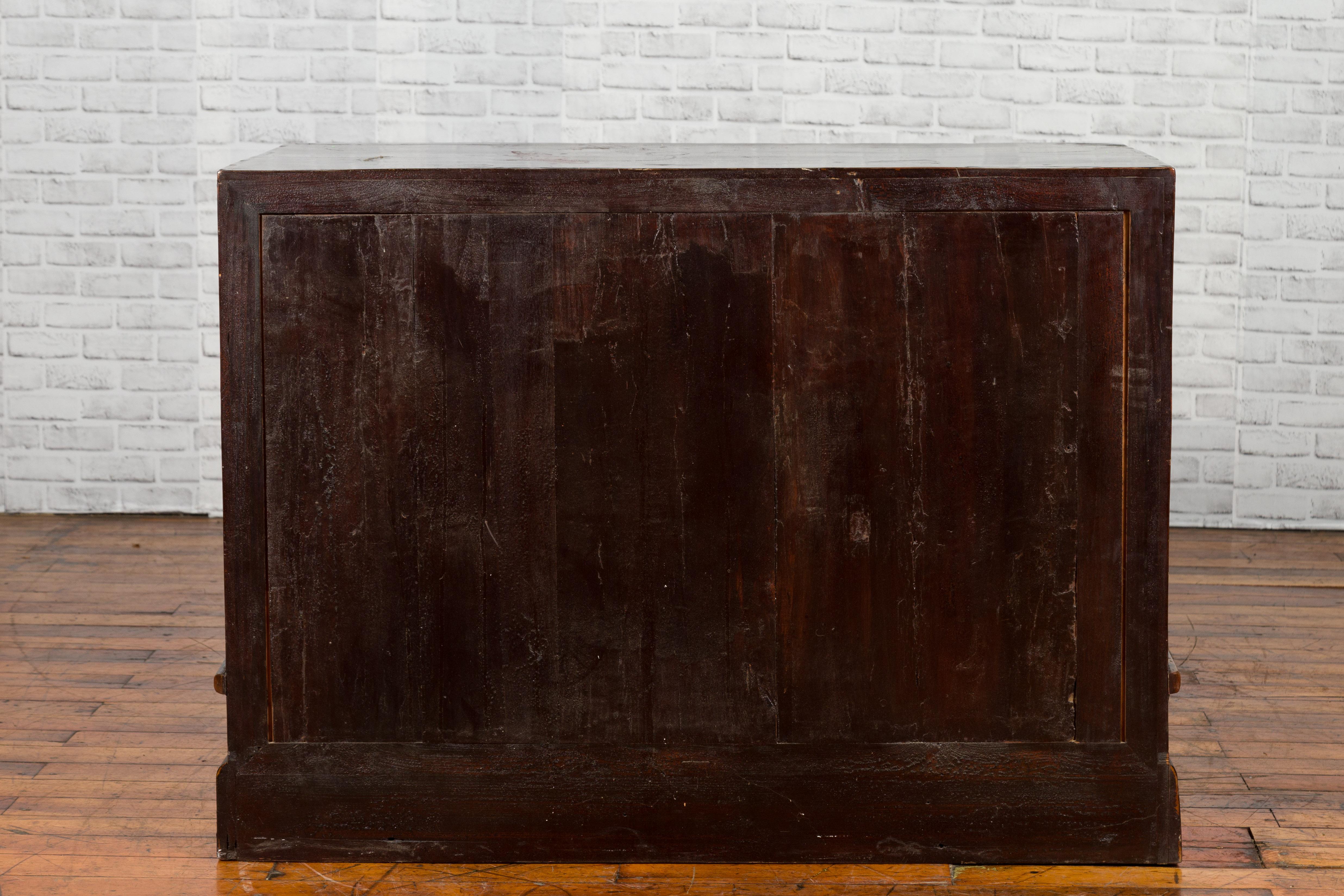 Chinese 19th Century Dark Brown Lacquered Sideboard with Hand Painted Motifs For Sale 11
