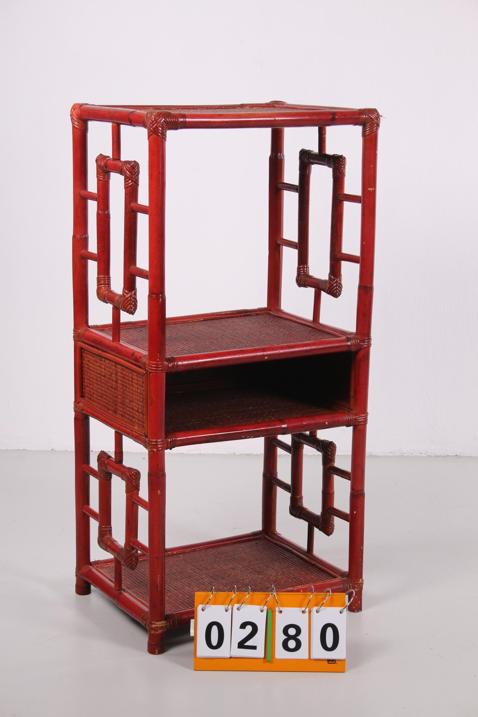 Chinese 19th Century Etagere or Room Divider Made of Bamboo, Old Red In Good Condition In Oostrum-Venray, NL