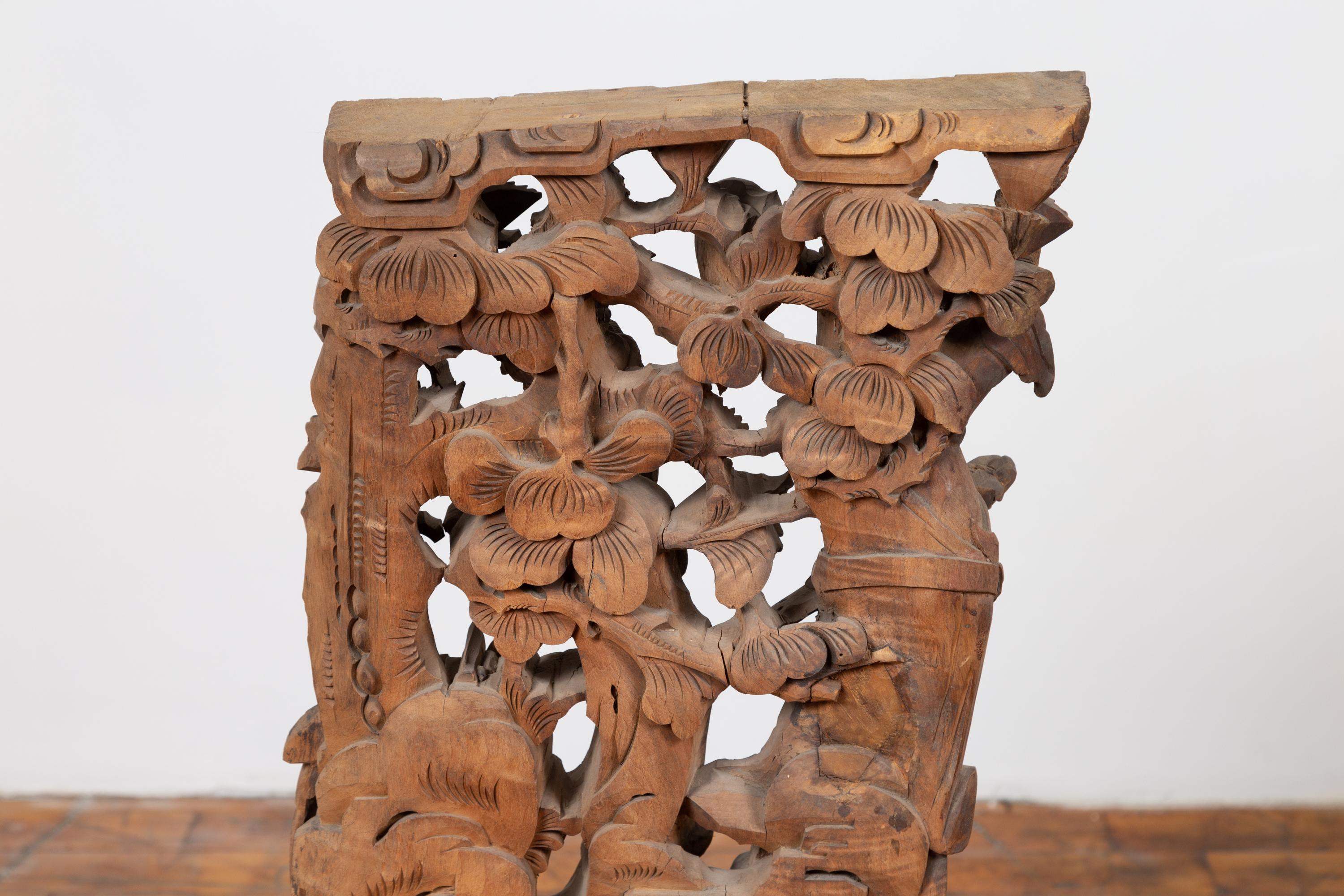 Chinese Shanxi 1840s Hand Carved Wooden Corbel with Deities Mounted on Base For Sale 3