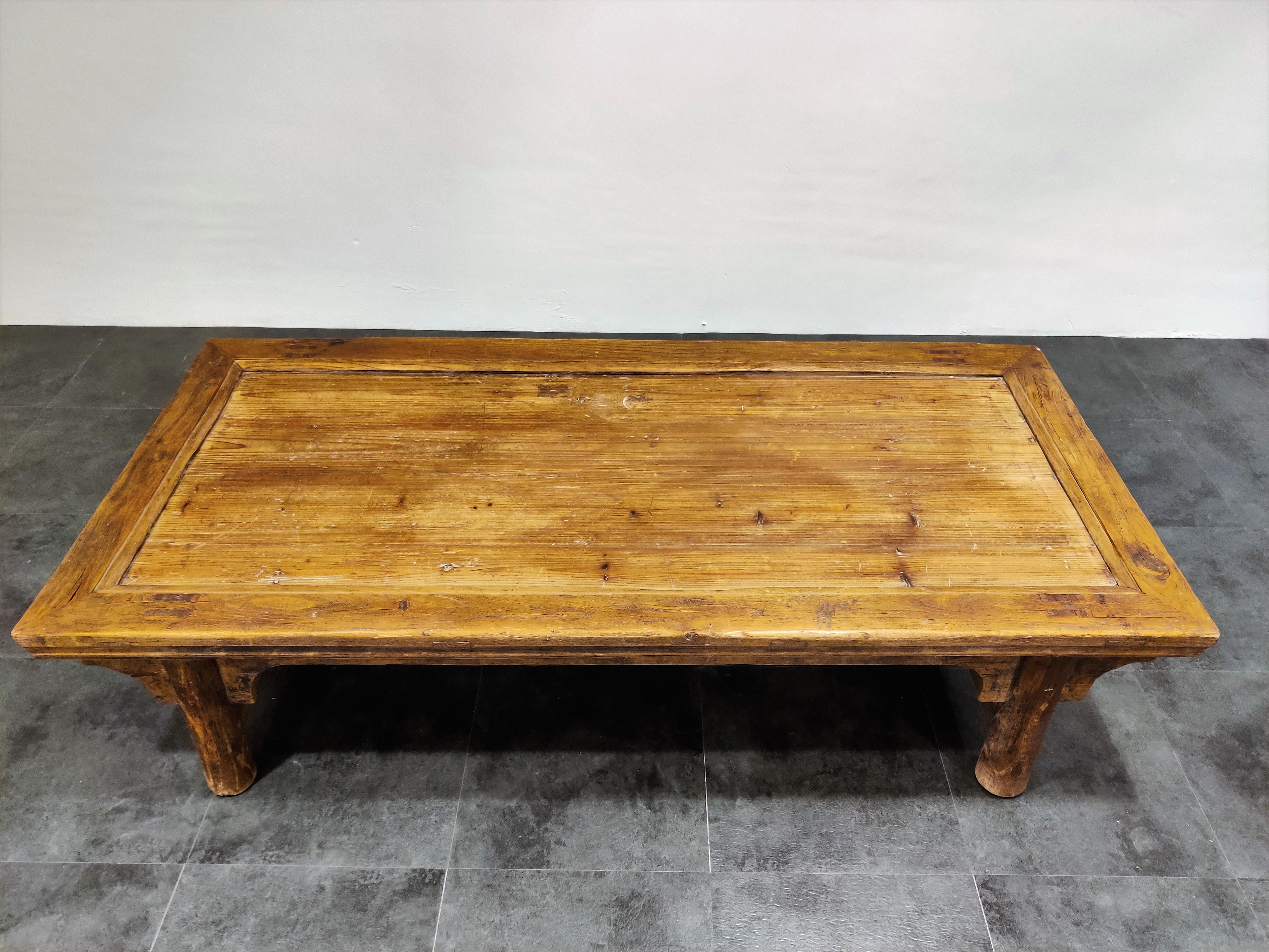 Chinese 19th Century Kang Table In Good Condition In HEVERLEE, BE