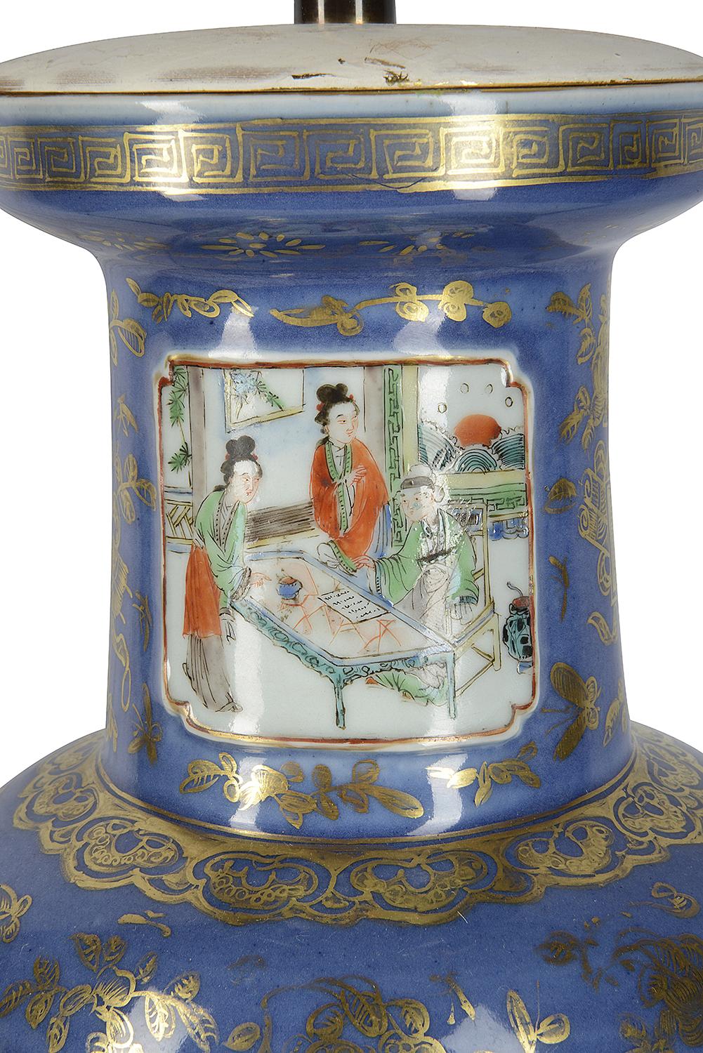 Chinois Vase/Lampe chinoise du 19ème siècle en bleu poudre
