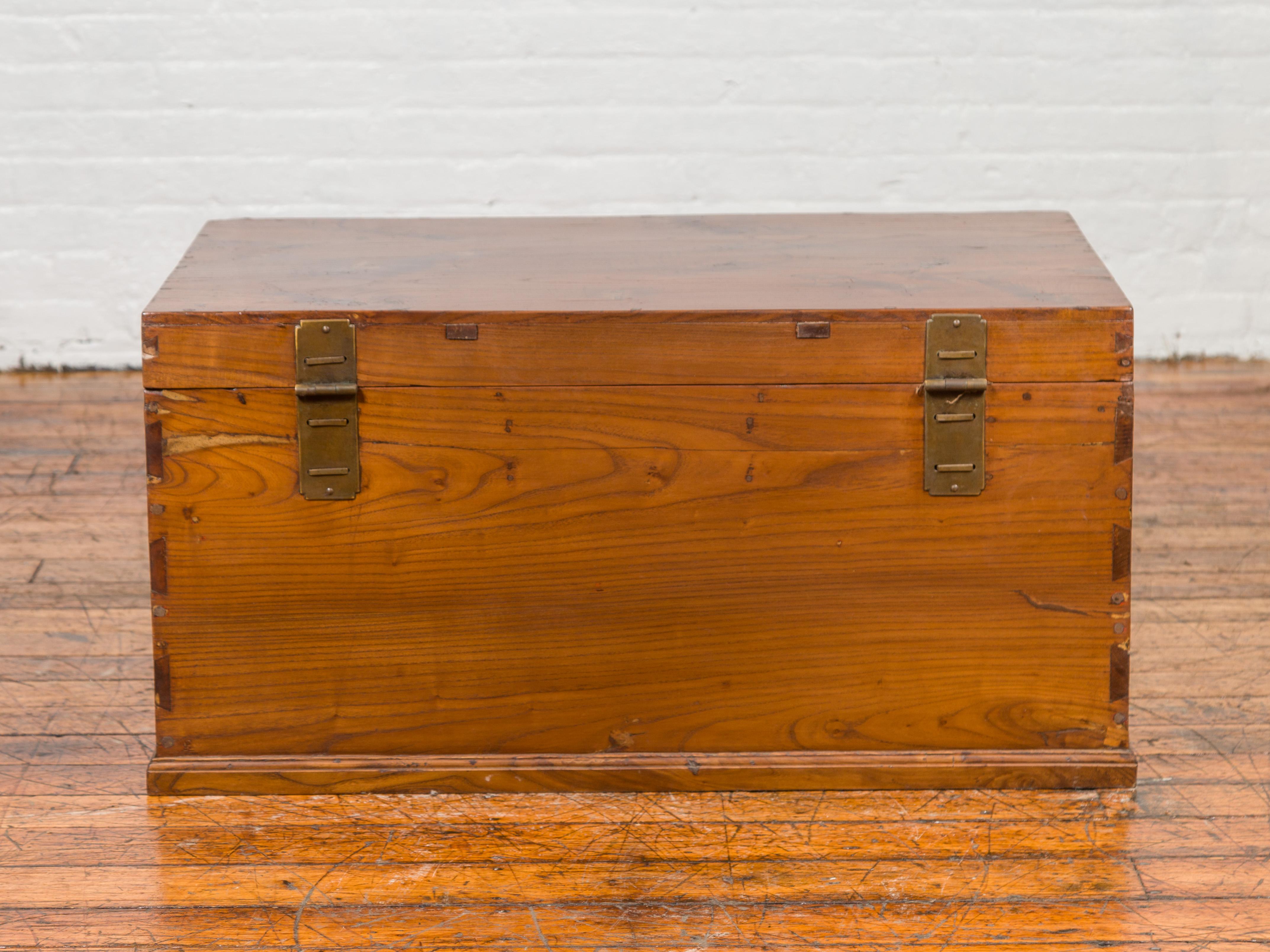 Chinese 19th Century Qing Blanket chest with Three Drawers and Brass Hardware 8