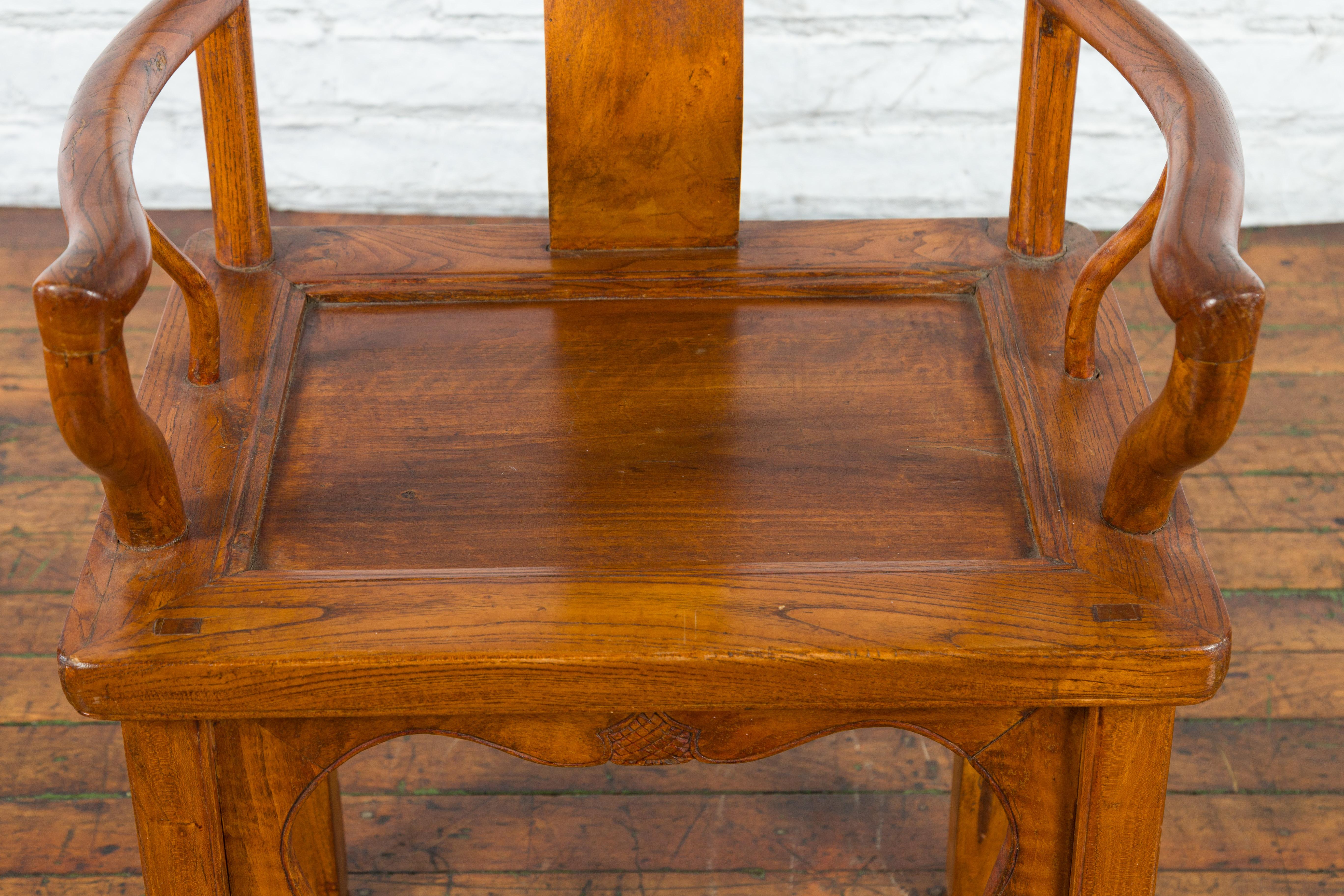 Chinese 19th Century Qing Chair with Open Arms and Hand-Carved Floral Motifs For Sale 7