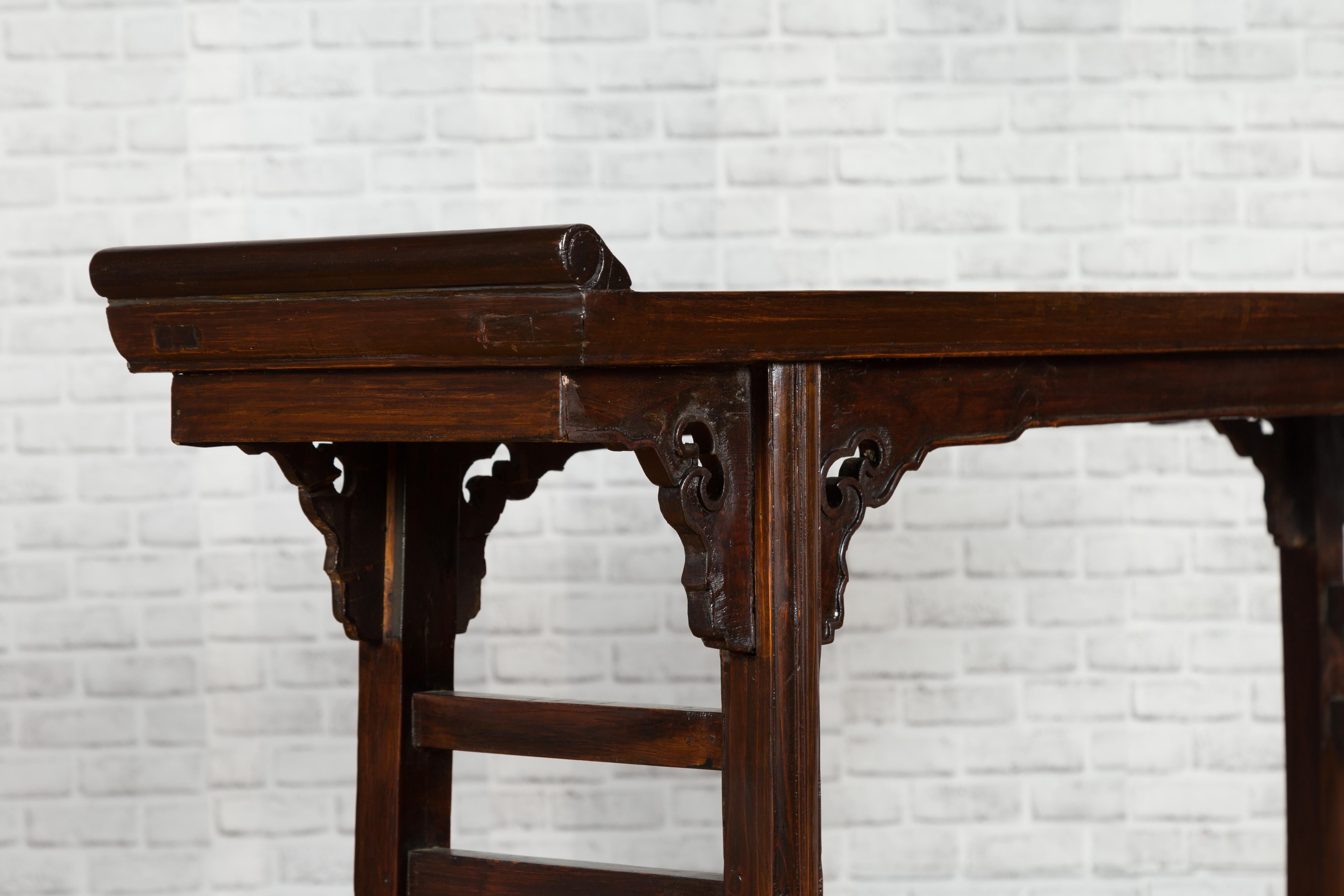 Chinese 19th Century Qing Dynasty Altar Console Table with Carved Spandrels For Sale 4